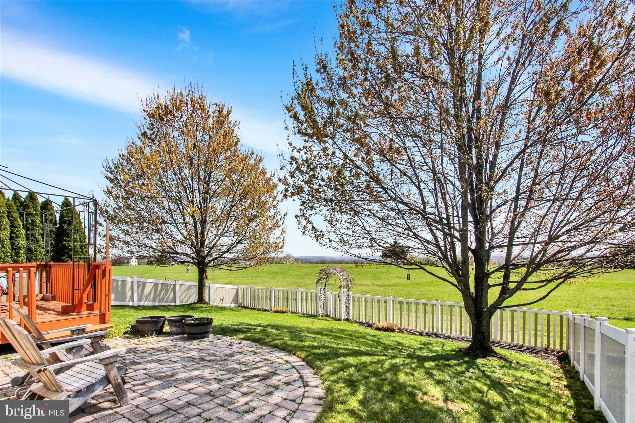 ADMIRE SPRINGS - Residential