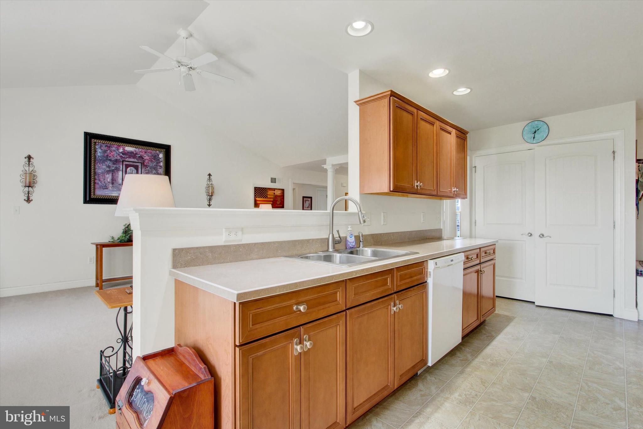 ADMIRE SPRINGS - Residential