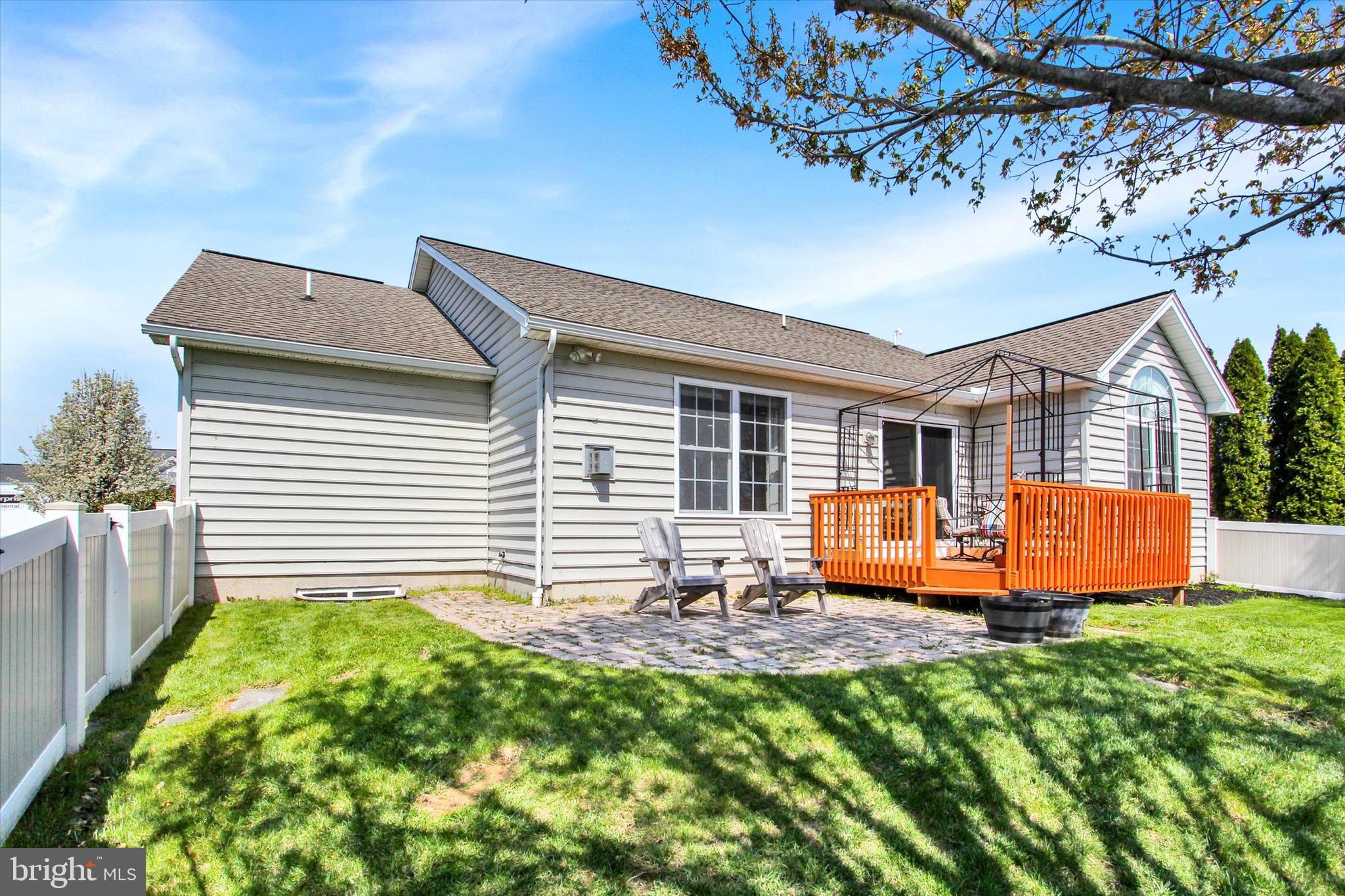 ADMIRE SPRINGS - Residential