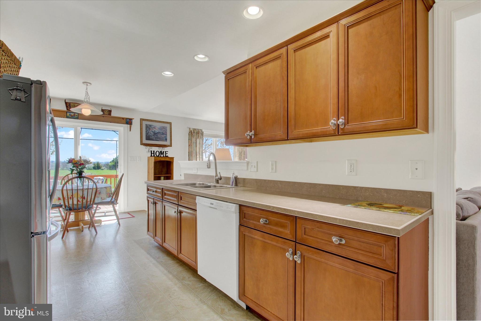 ADMIRE SPRINGS - Residential