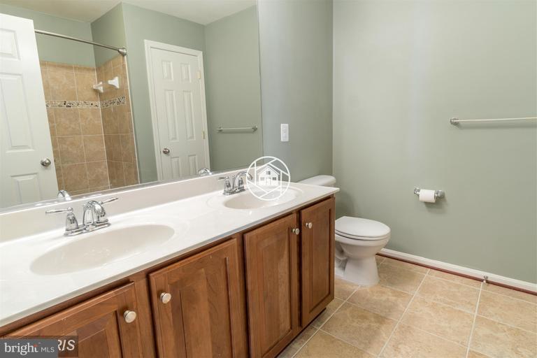 BALLENGER CREEK CENTER POND - Residential Lease