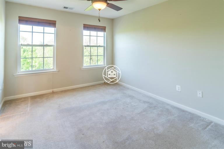 BALLENGER CREEK CENTER POND - Residential Lease