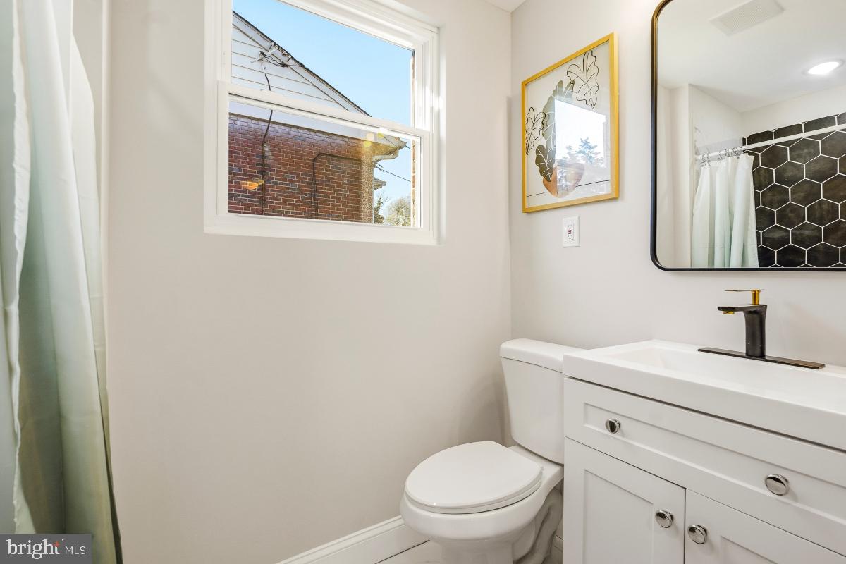 WOODSIDE PARK - Residential