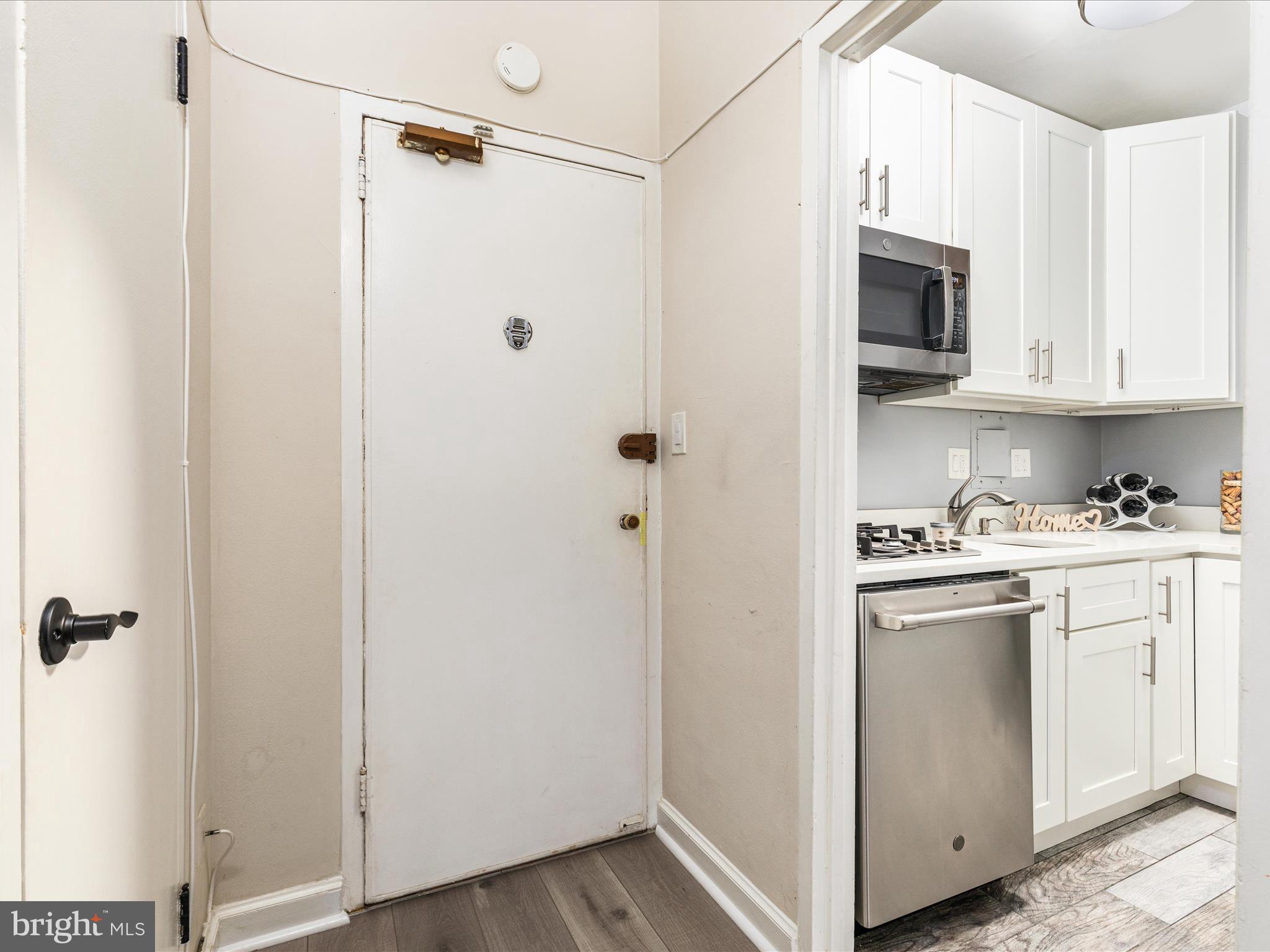 1 SCOTT CIRCLE NW 3