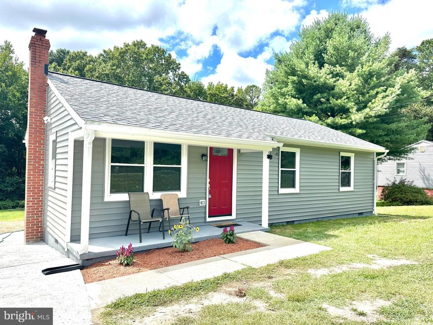 Come see this beautiful gem of a home! Remodeled in 2024. Amazing setting backing to nice back deck and big yard;   This property features an open floor plan that is light & bright, perfect for modern living. Enjoy beautiful floors, stainless steel appliances, & a spacious kitchen, along with a new roof & numerous other upgrades. The backyard offers plenty of space for entertaining, ideal for gatherings with family & friends.  This property is just minutes drive to the historical town of tappahannock with full of dinning and entertainment. For boat lovers the tappahannock River is near by for fishing and many more activities.