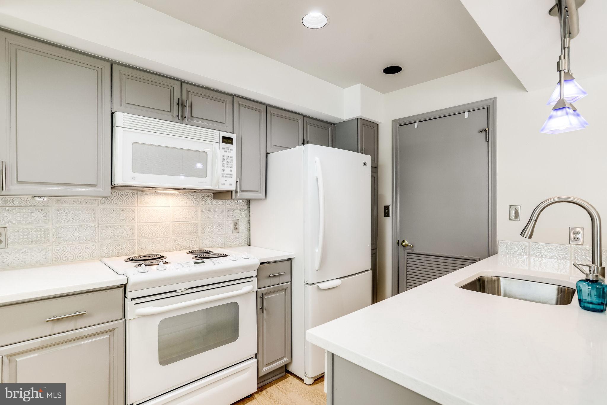 HEATHERLEA - Residential Lease