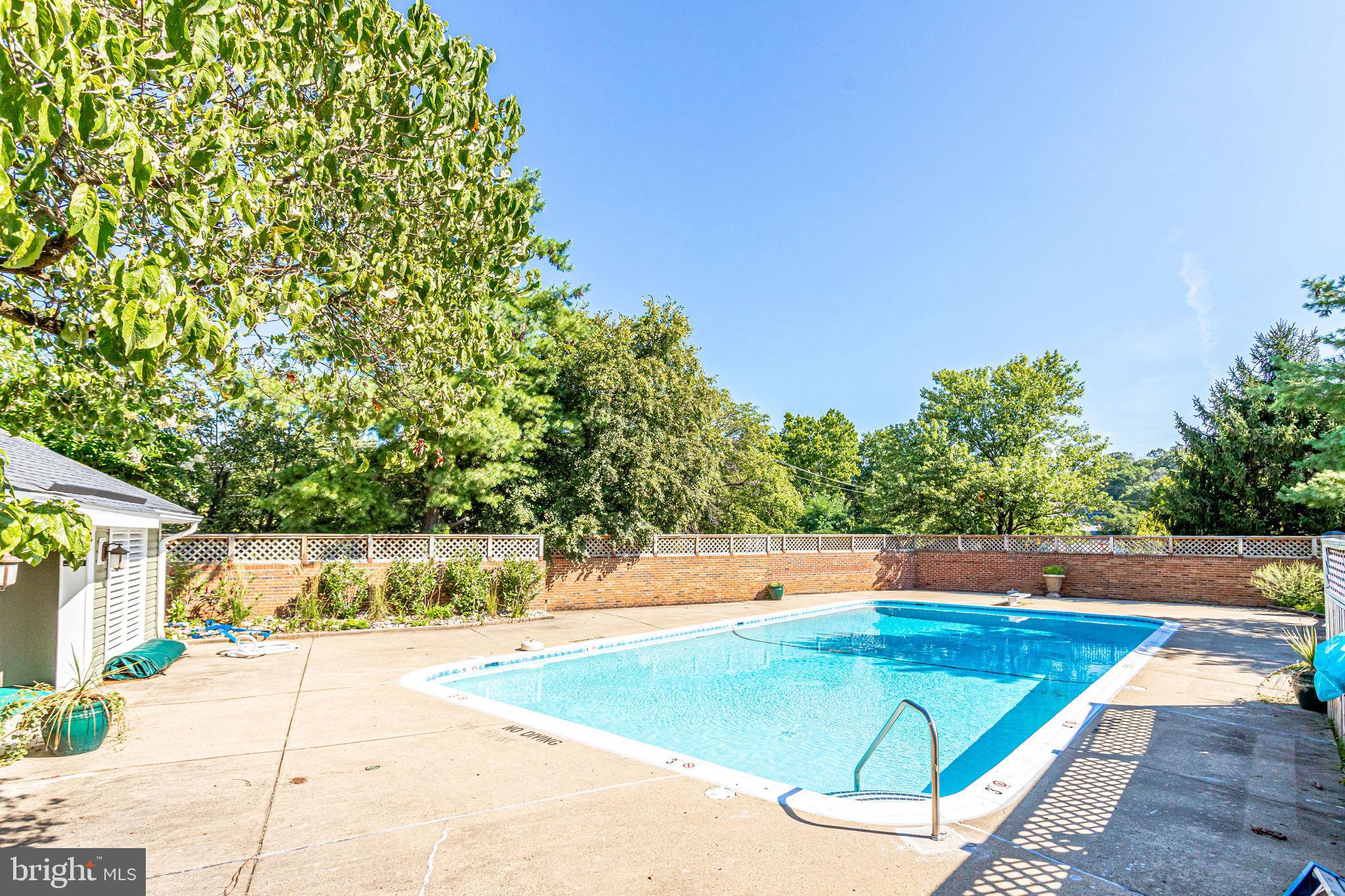 HEATHERLEA - Residential Lease