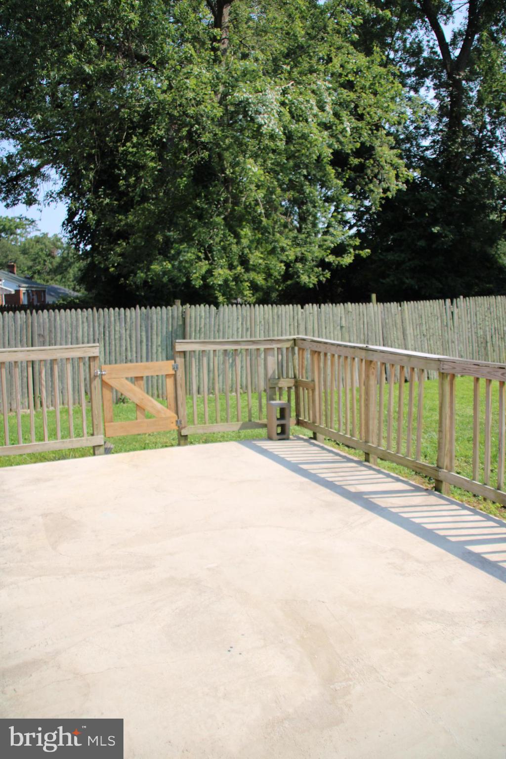 RANDOLPH HILLS - Residential Lease