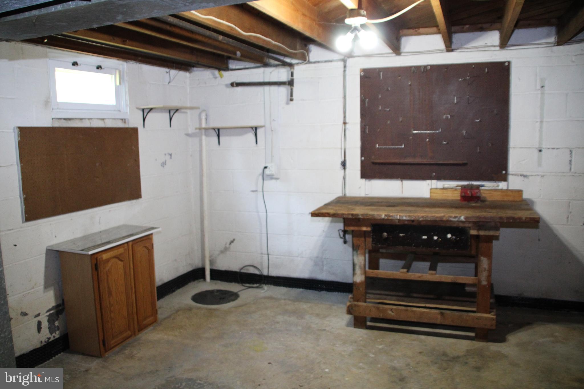 RANDOLPH HILLS - Residential Lease