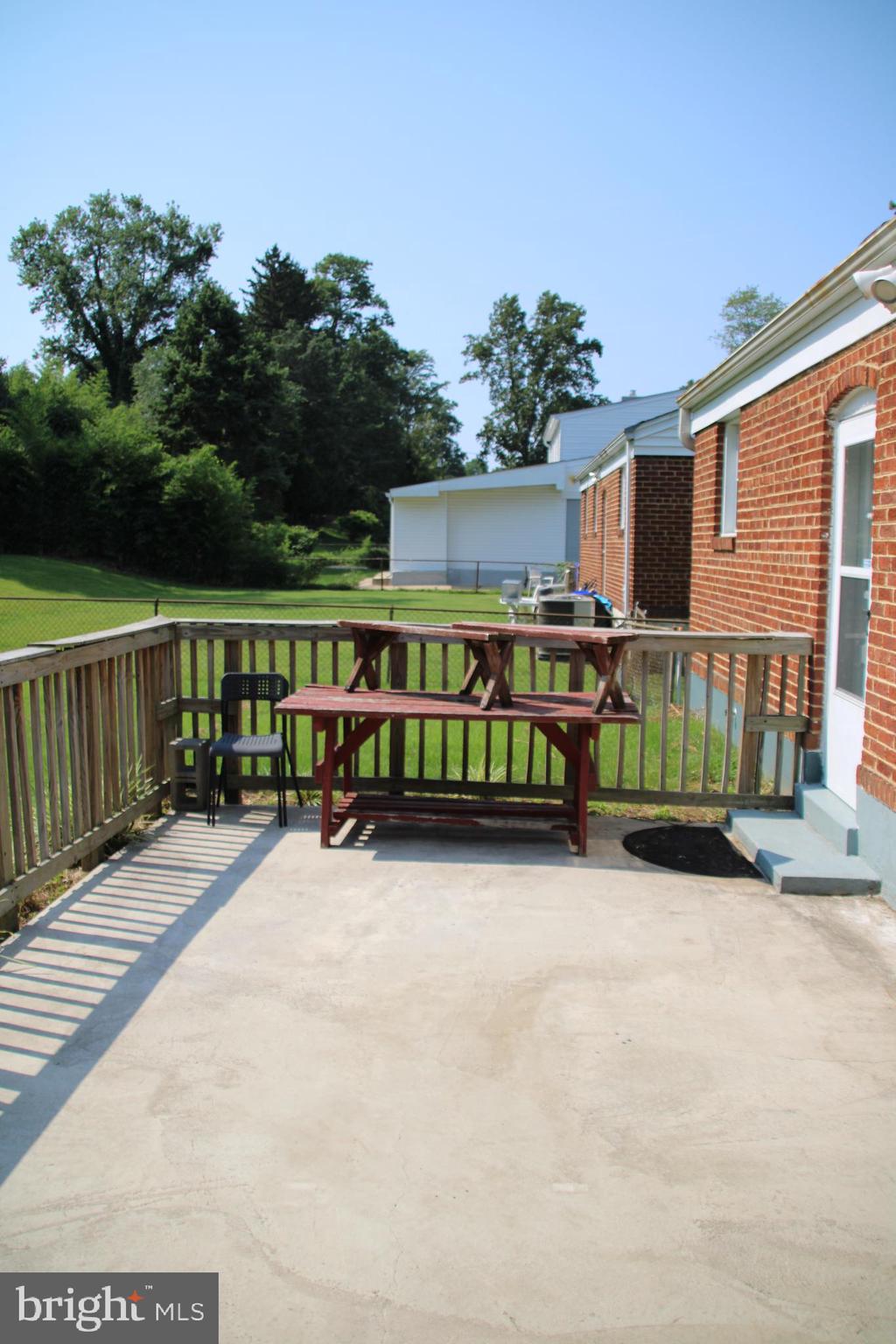 RANDOLPH HILLS - Residential Lease