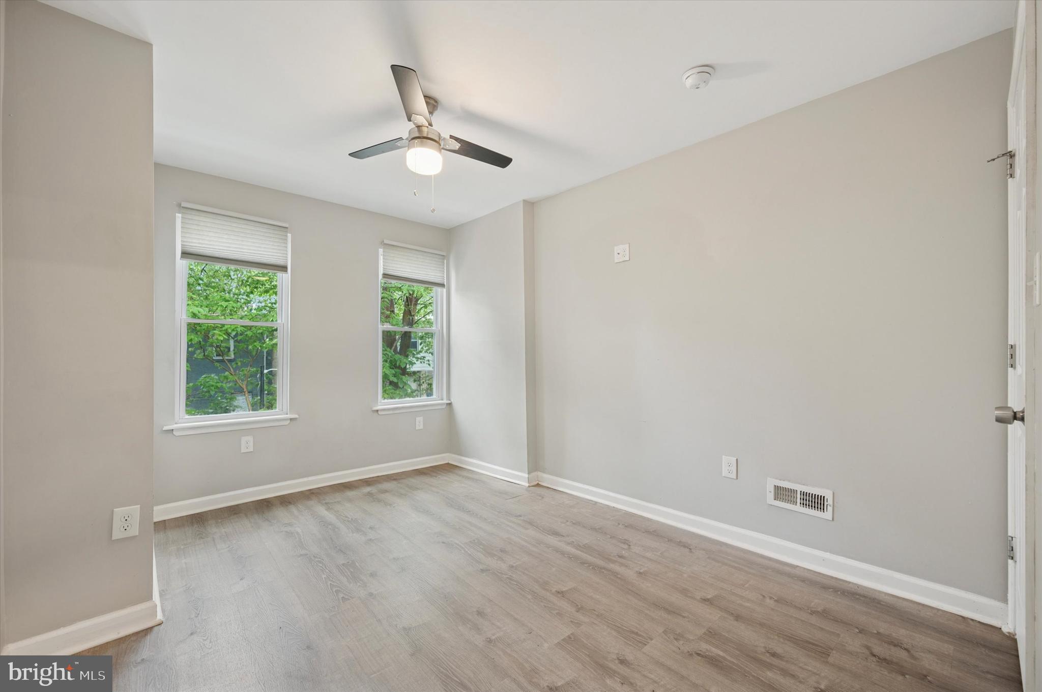 MANTUA - Residential Lease