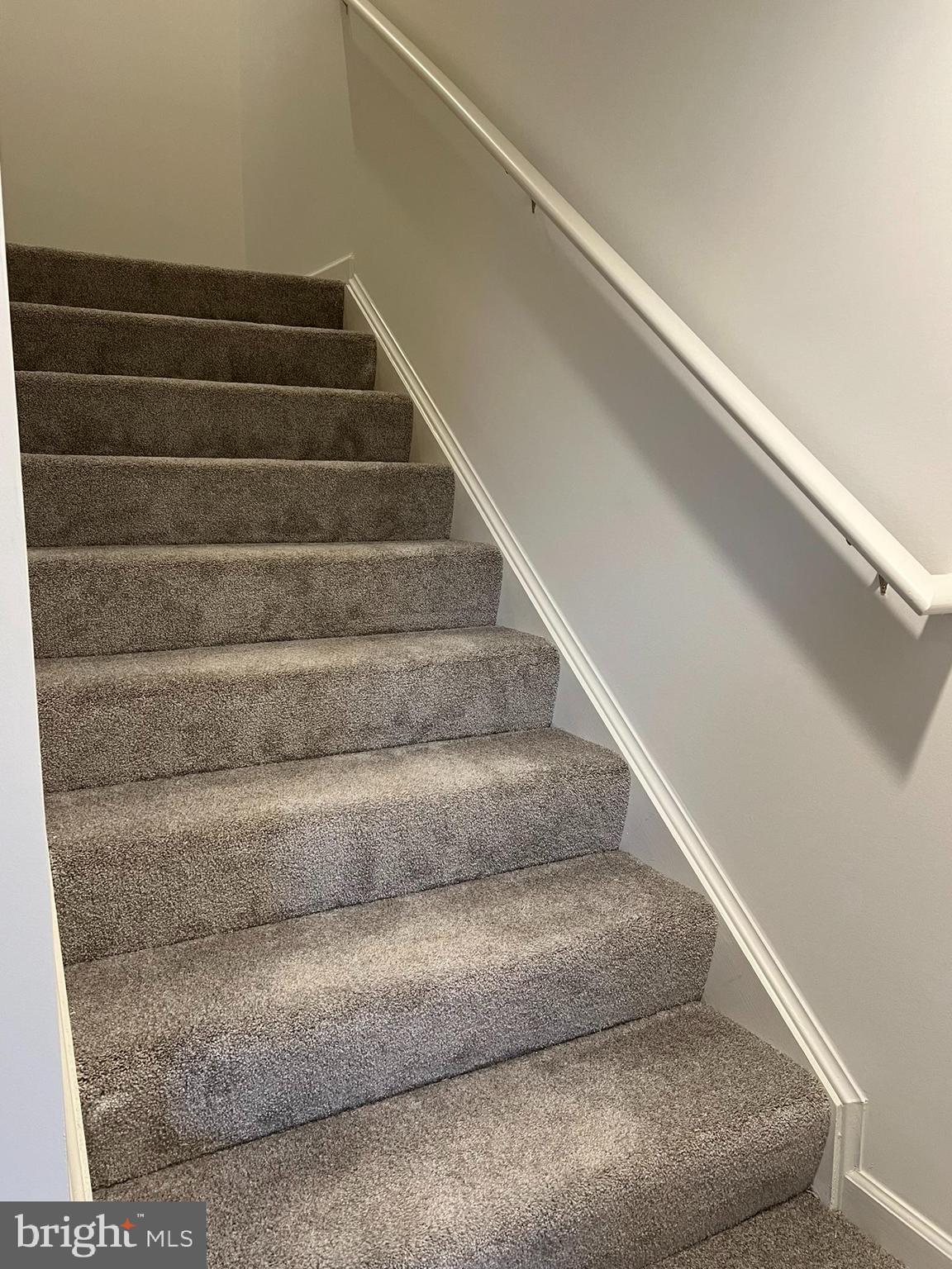 WHISPERING PINES - Residential Lease