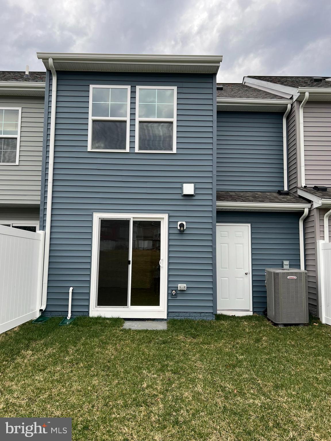 WHISPERING PINES - Residential Lease