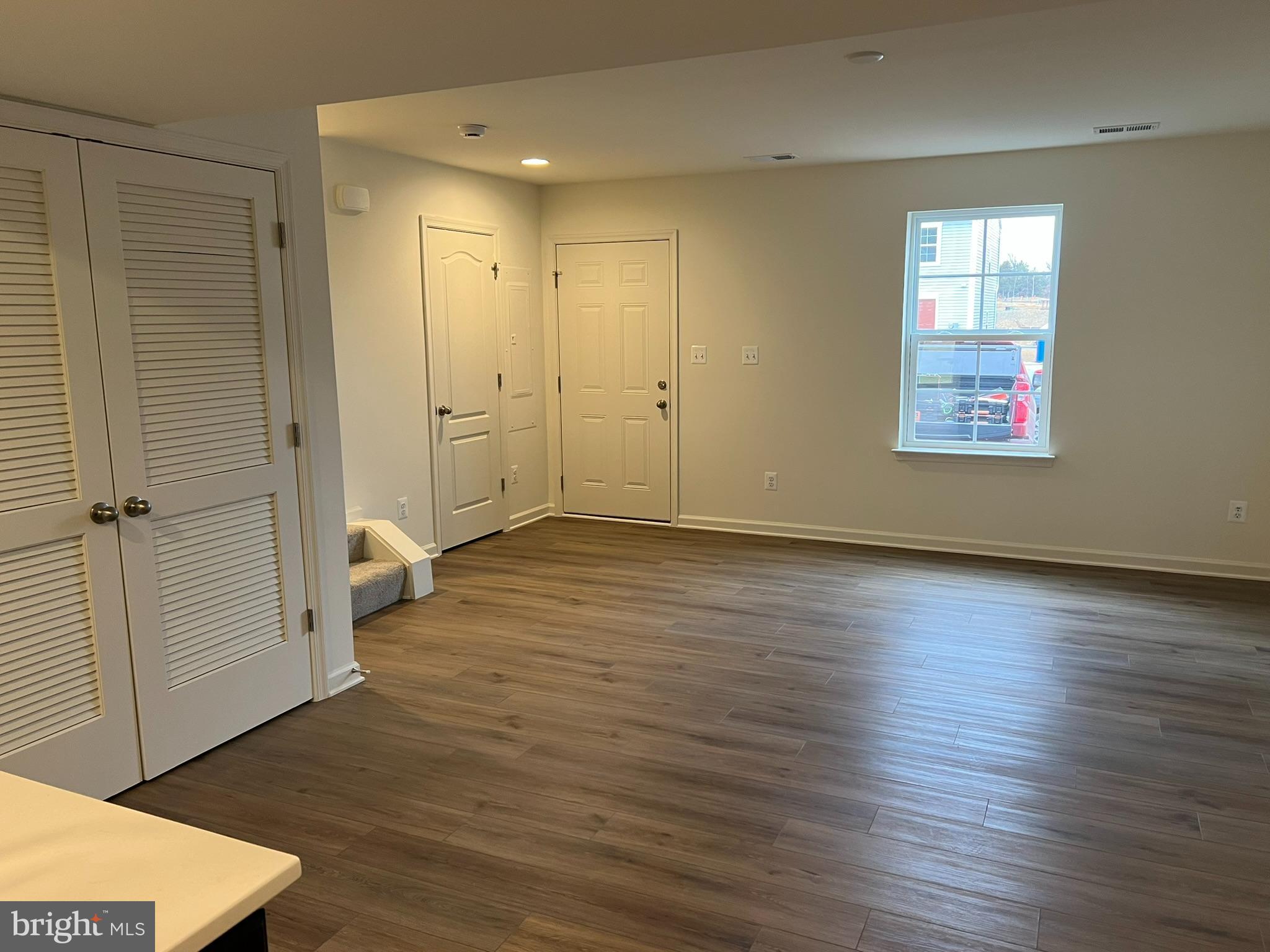 WHISPERING PINES - Residential Lease