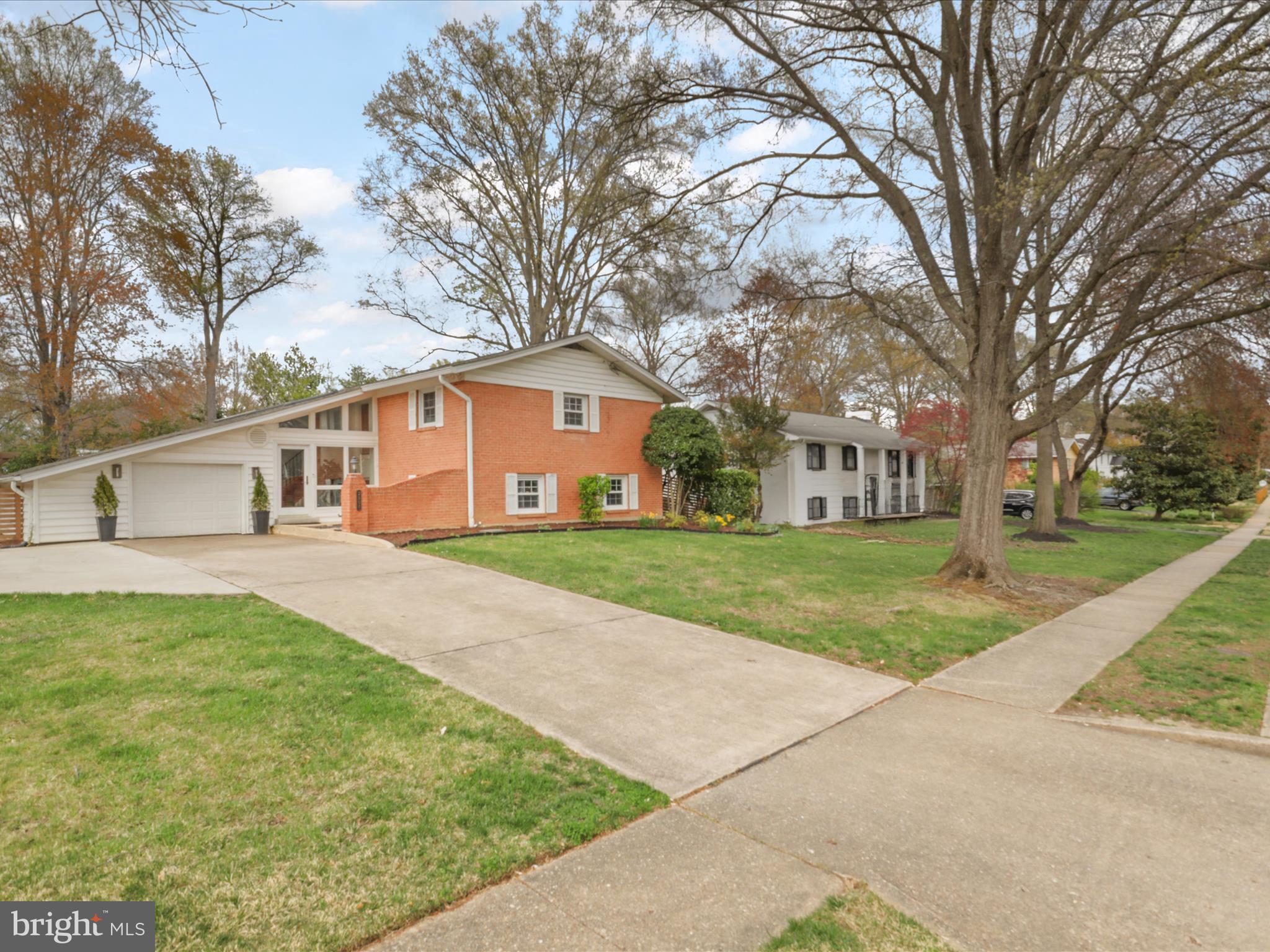 STRATFORD ON THE POTOMAC - Residential