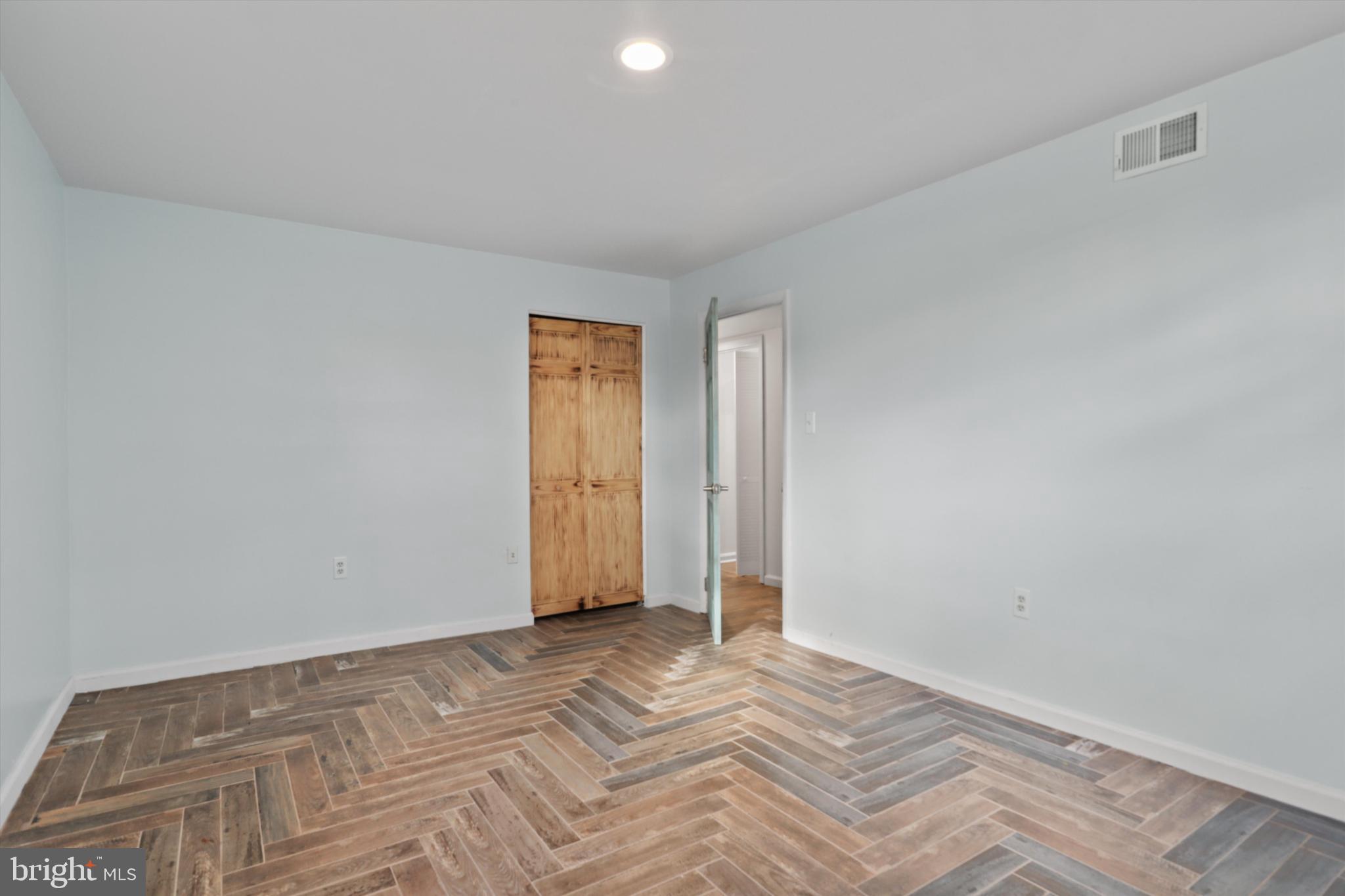 STRATFORD ON THE POTOMAC - Residential