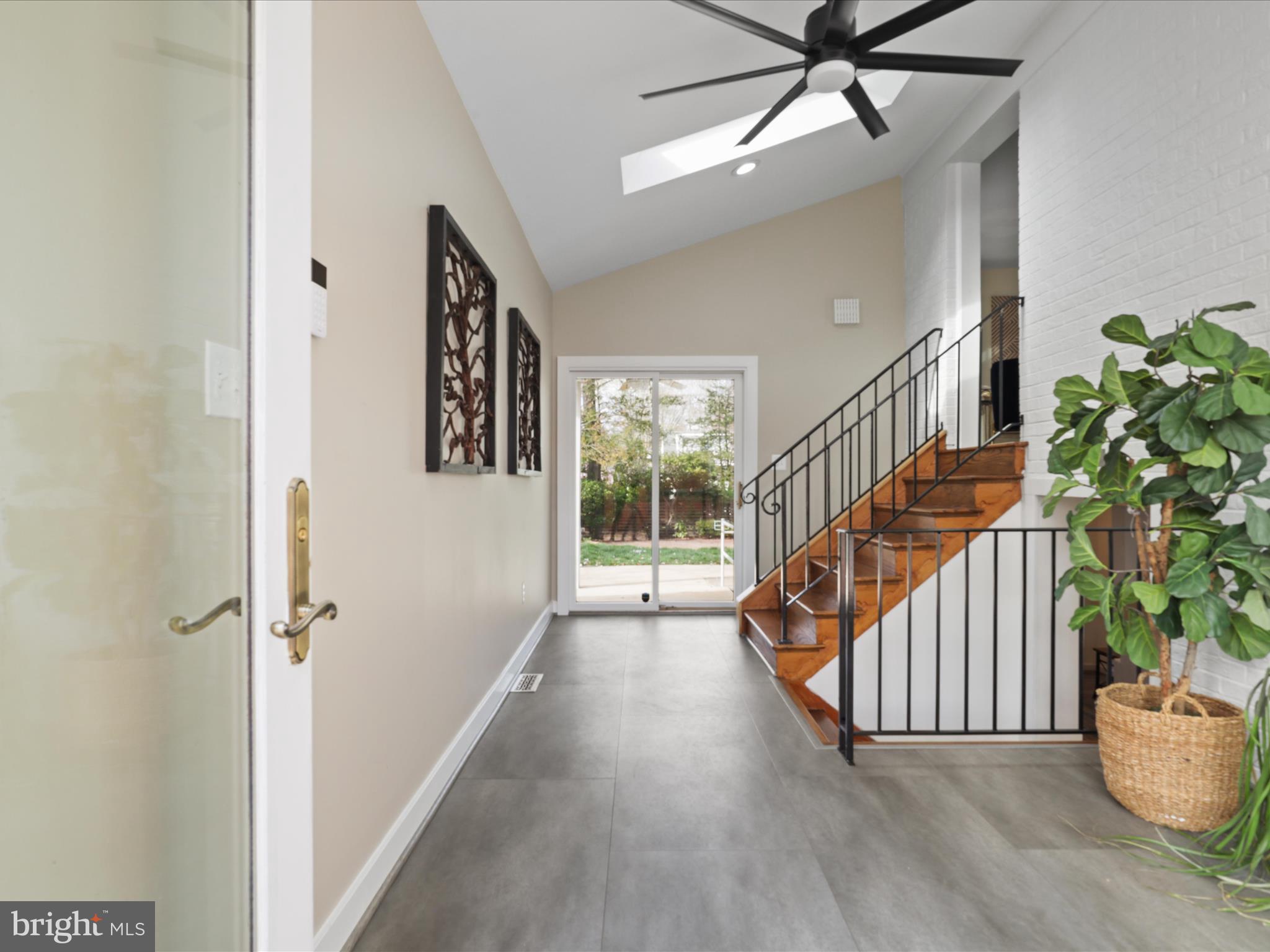 STRATFORD ON THE POTOMAC - Residential