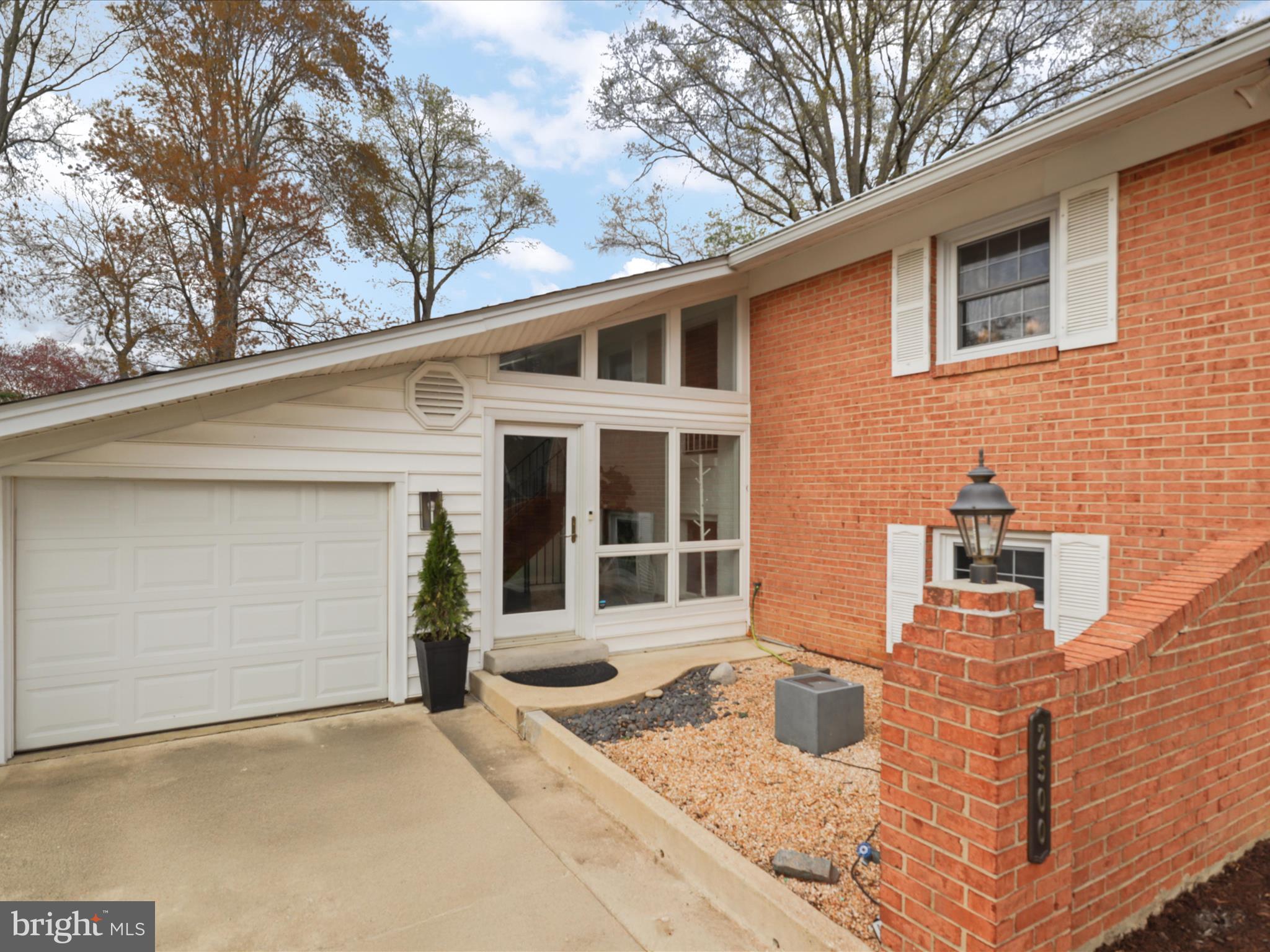 STRATFORD ON THE POTOMAC - Residential