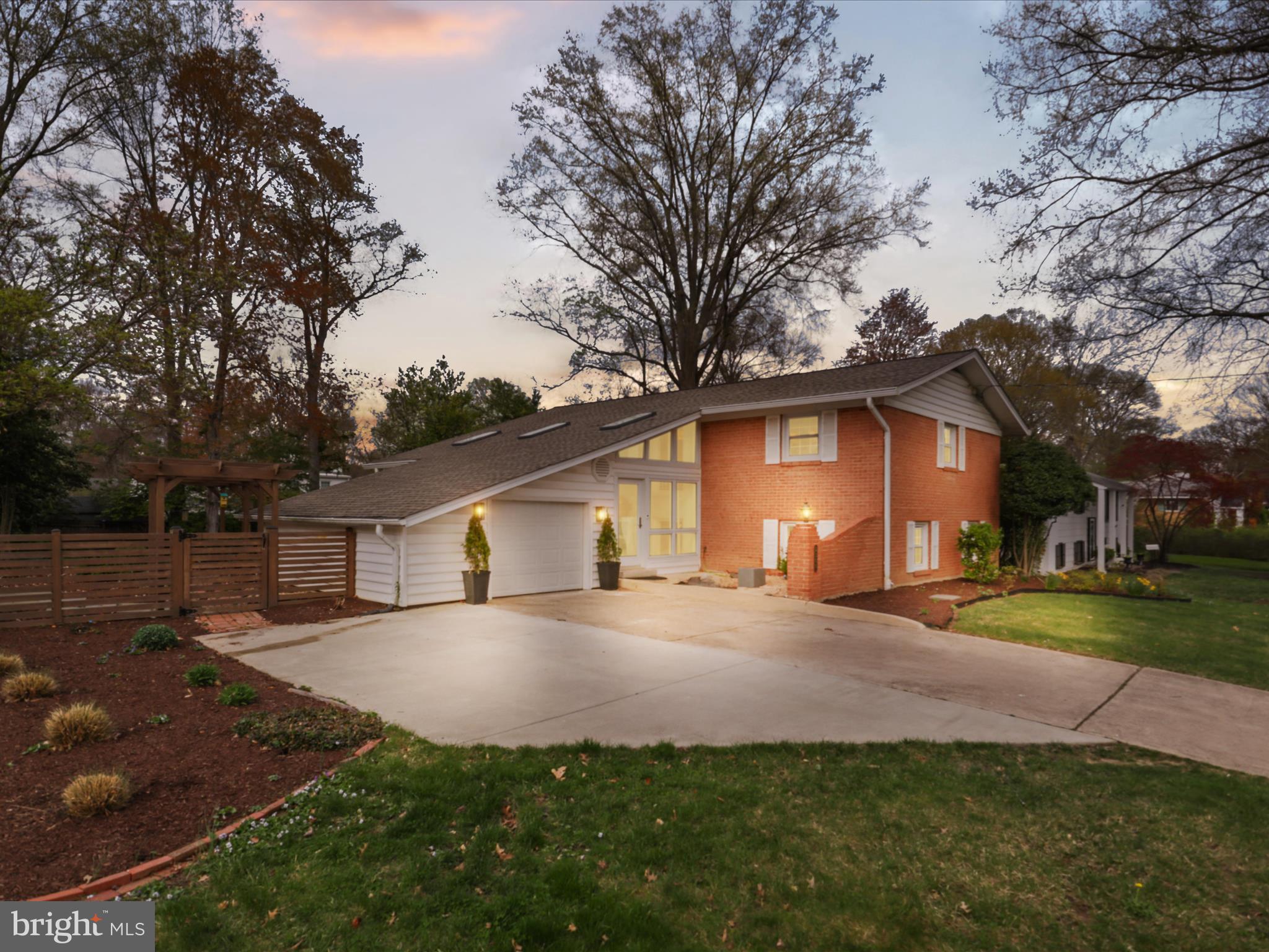 STRATFORD ON THE POTOMAC - Residential