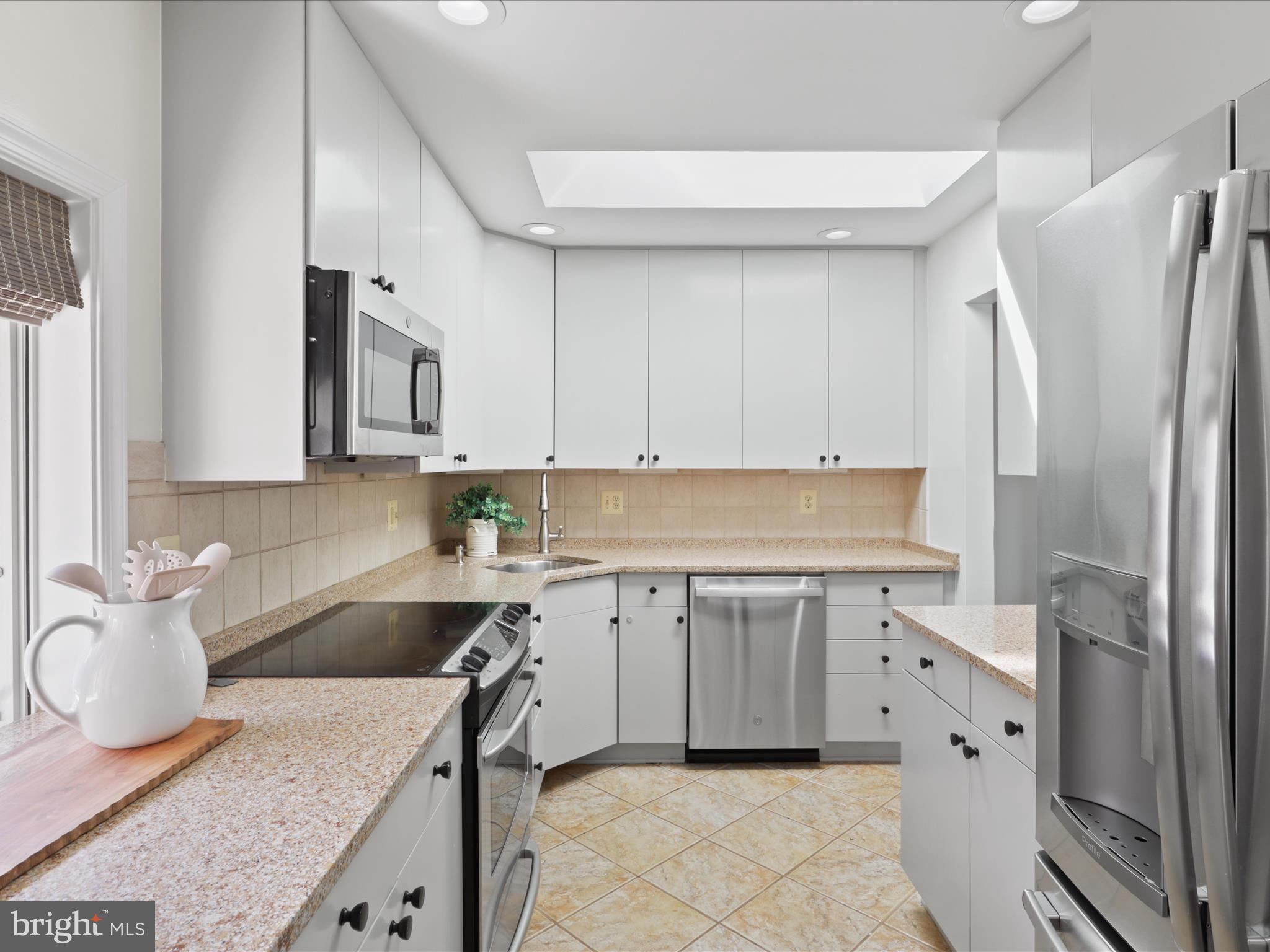 STRATFORD ON THE POTOMAC - Residential