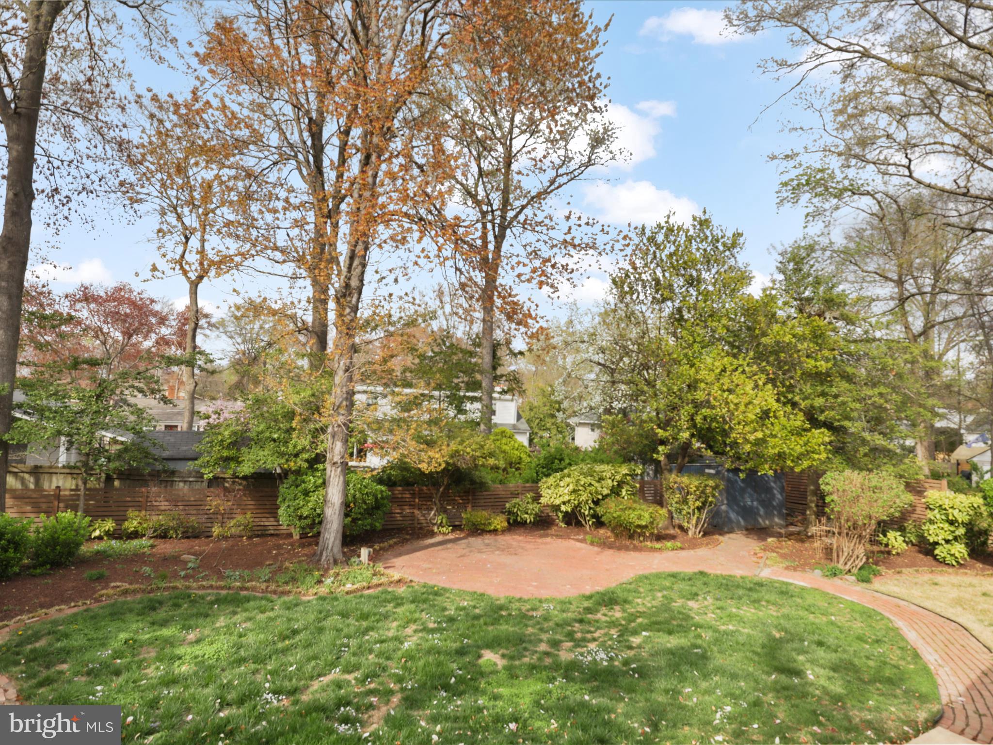 STRATFORD ON THE POTOMAC - Residential