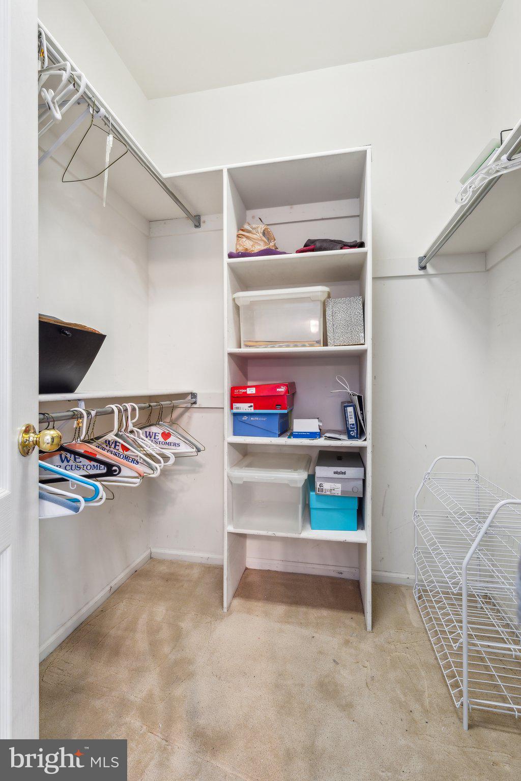 ASHBURN FARM - Residential