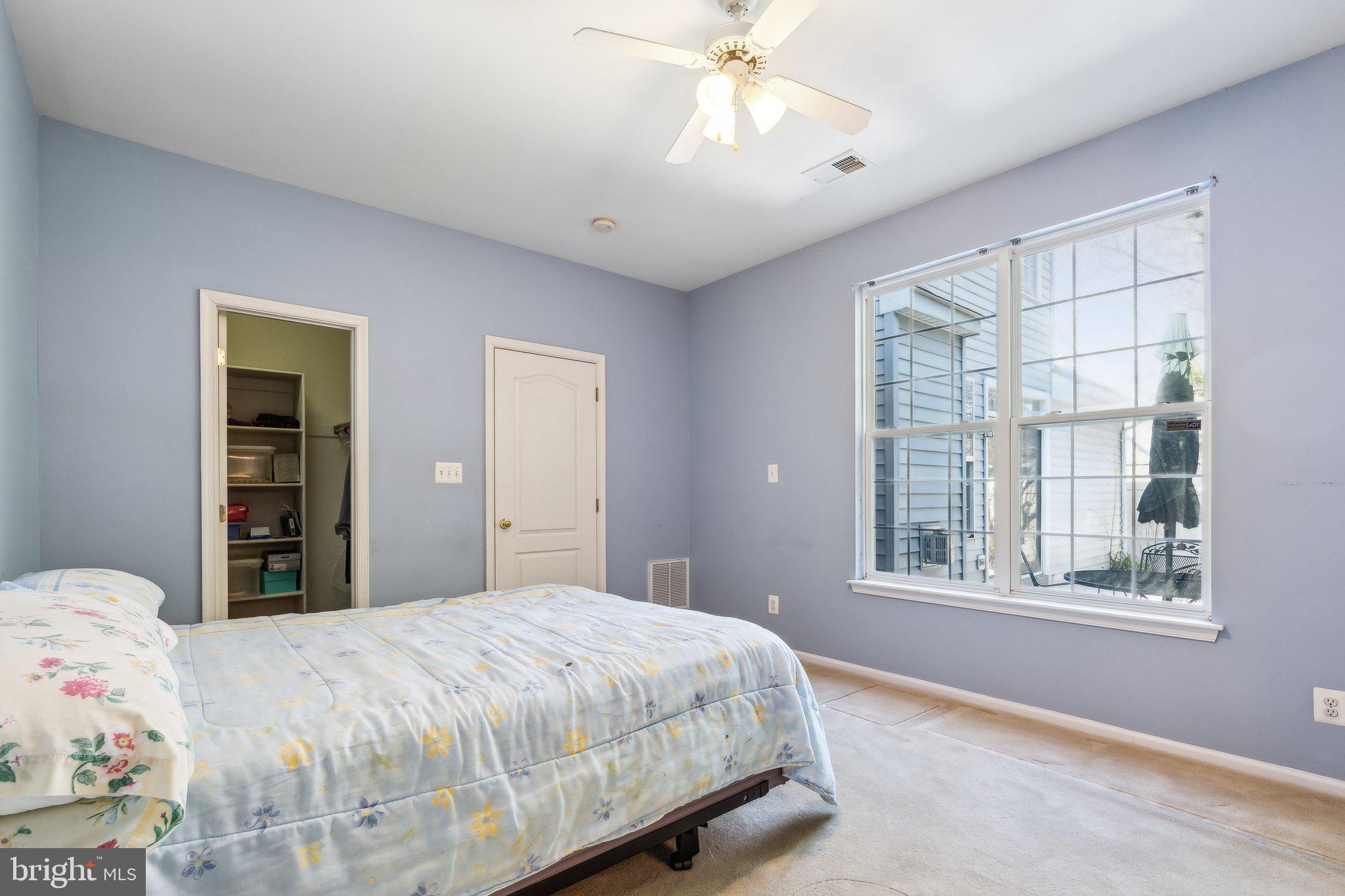 ASHBURN FARM - Residential