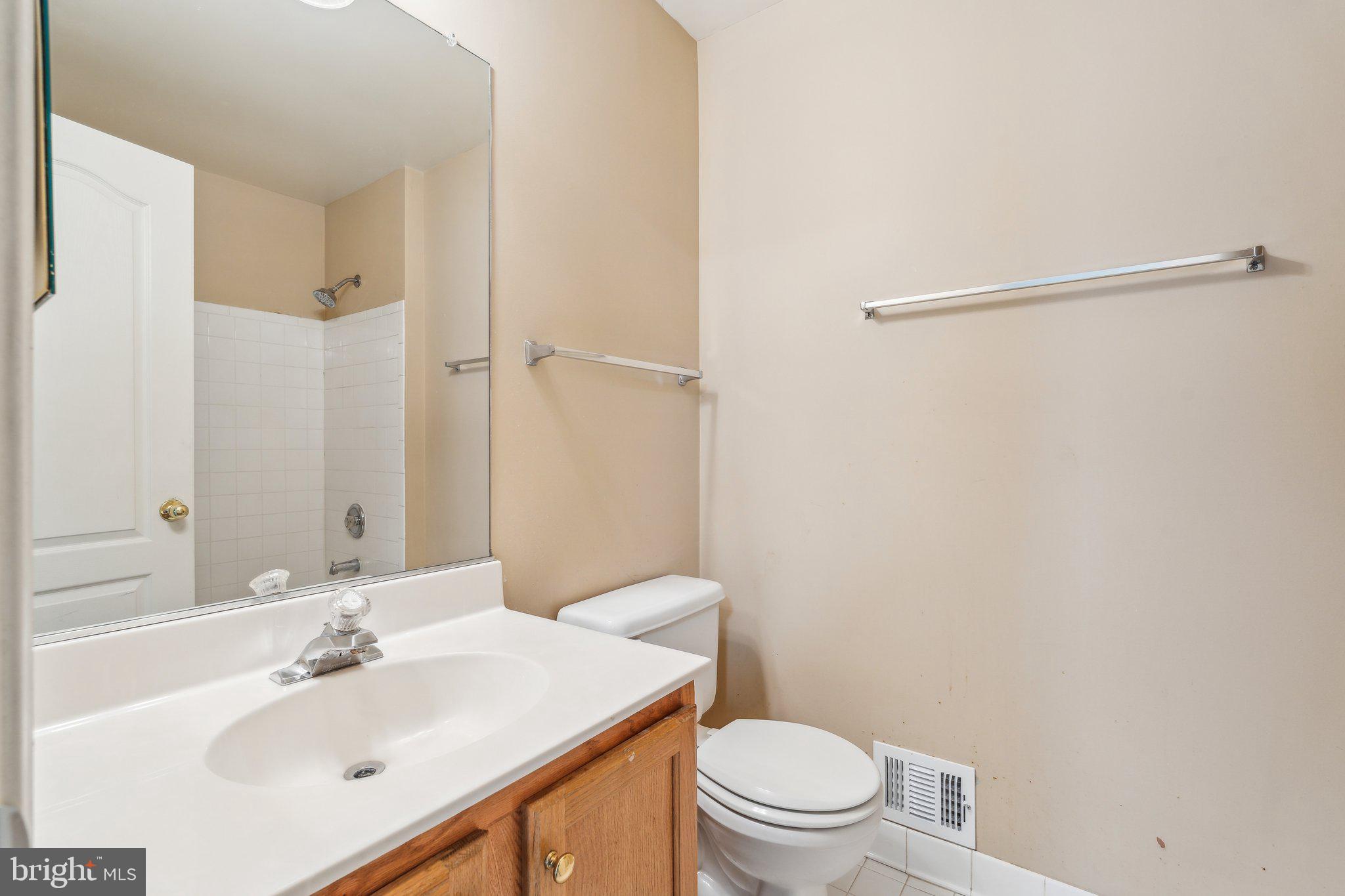 ASHBURN FARM - Residential