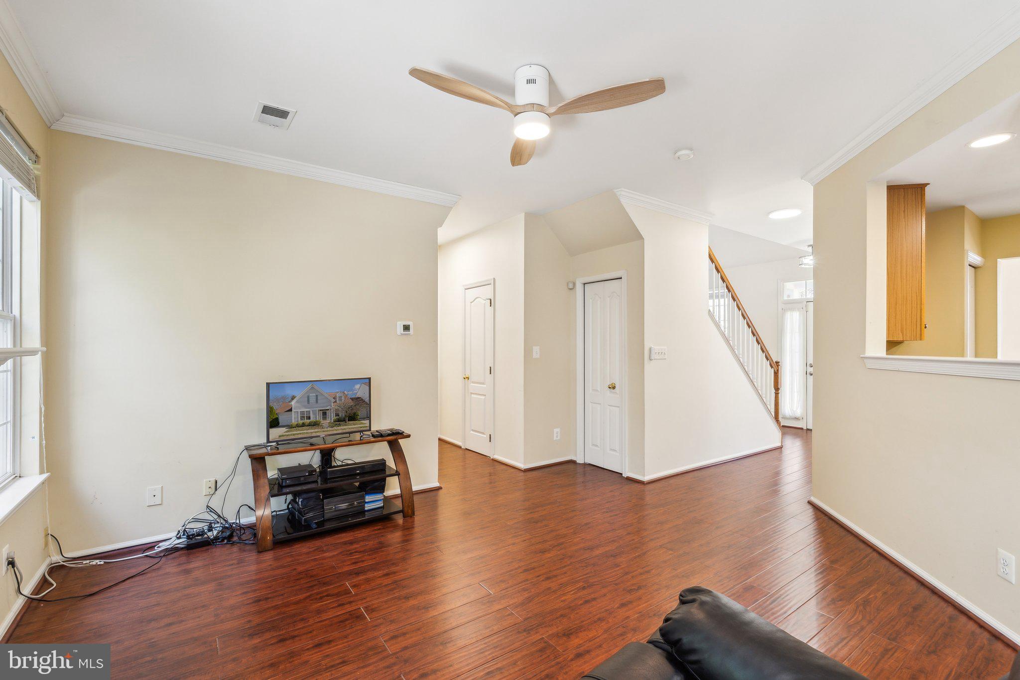 ASHBURN FARM - Residential