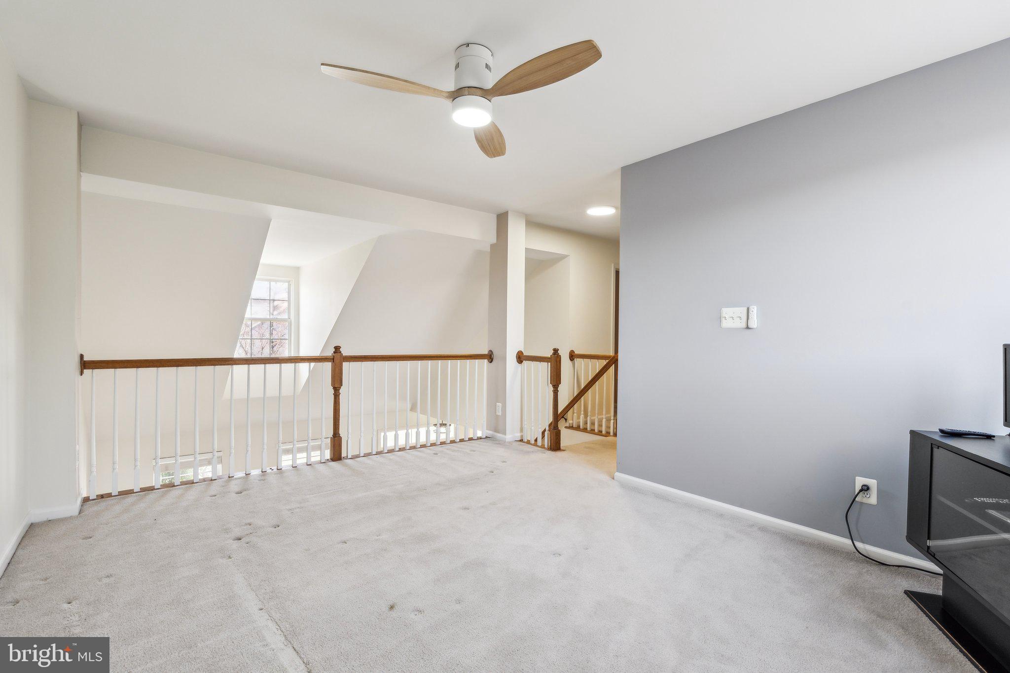 ASHBURN FARM - Residential