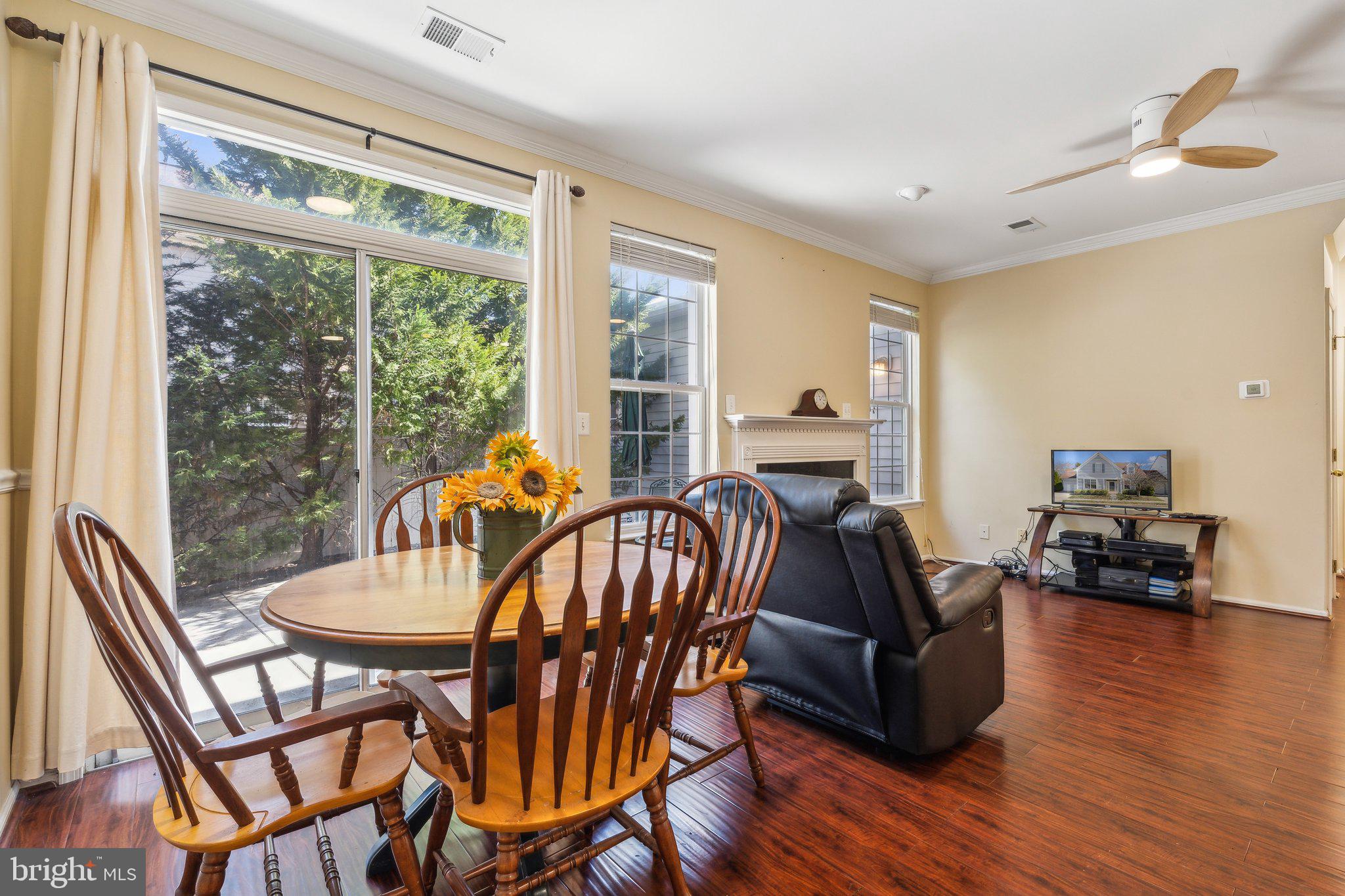 ASHBURN FARM - Residential