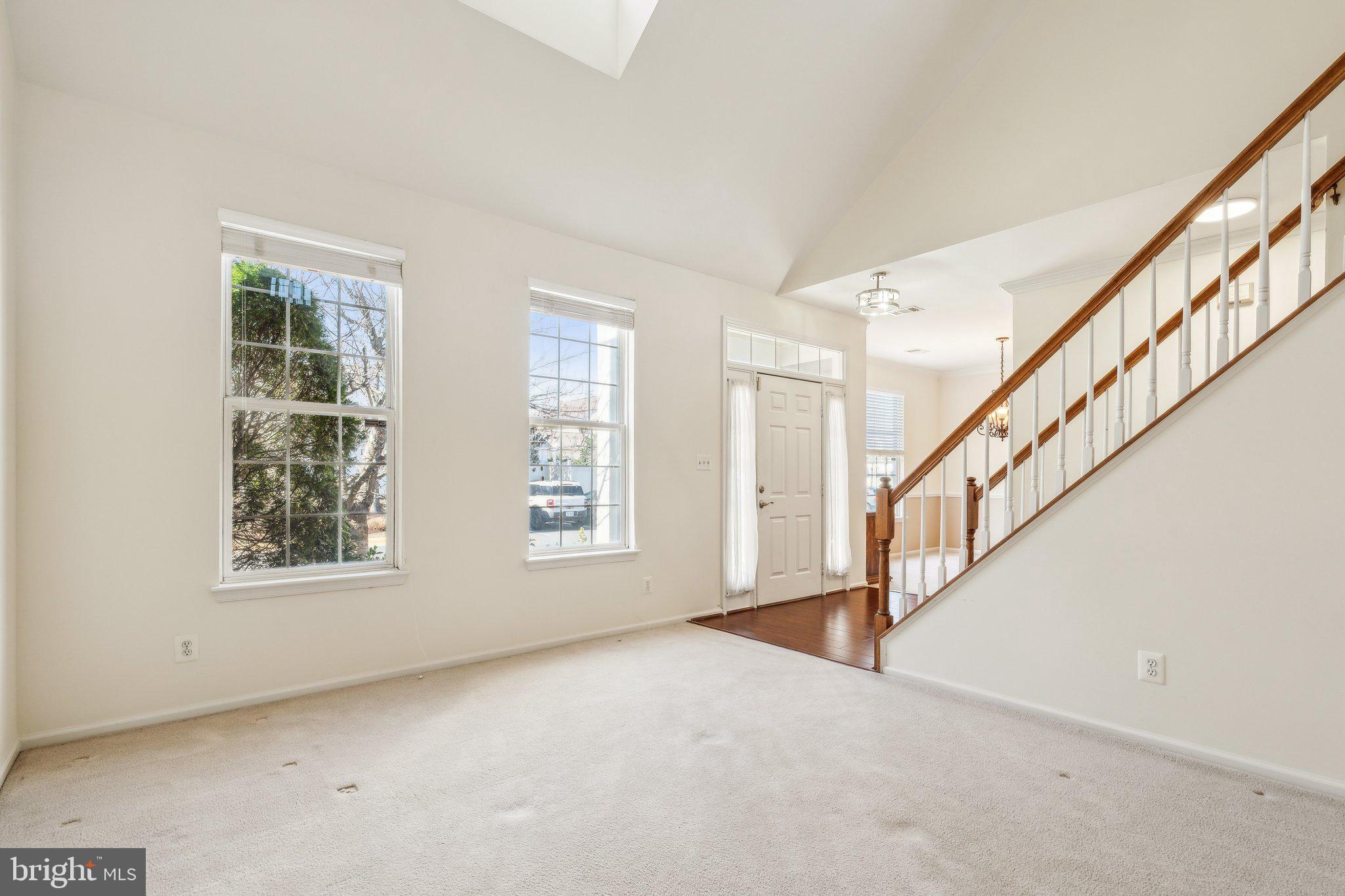 ASHBURN FARM - Residential