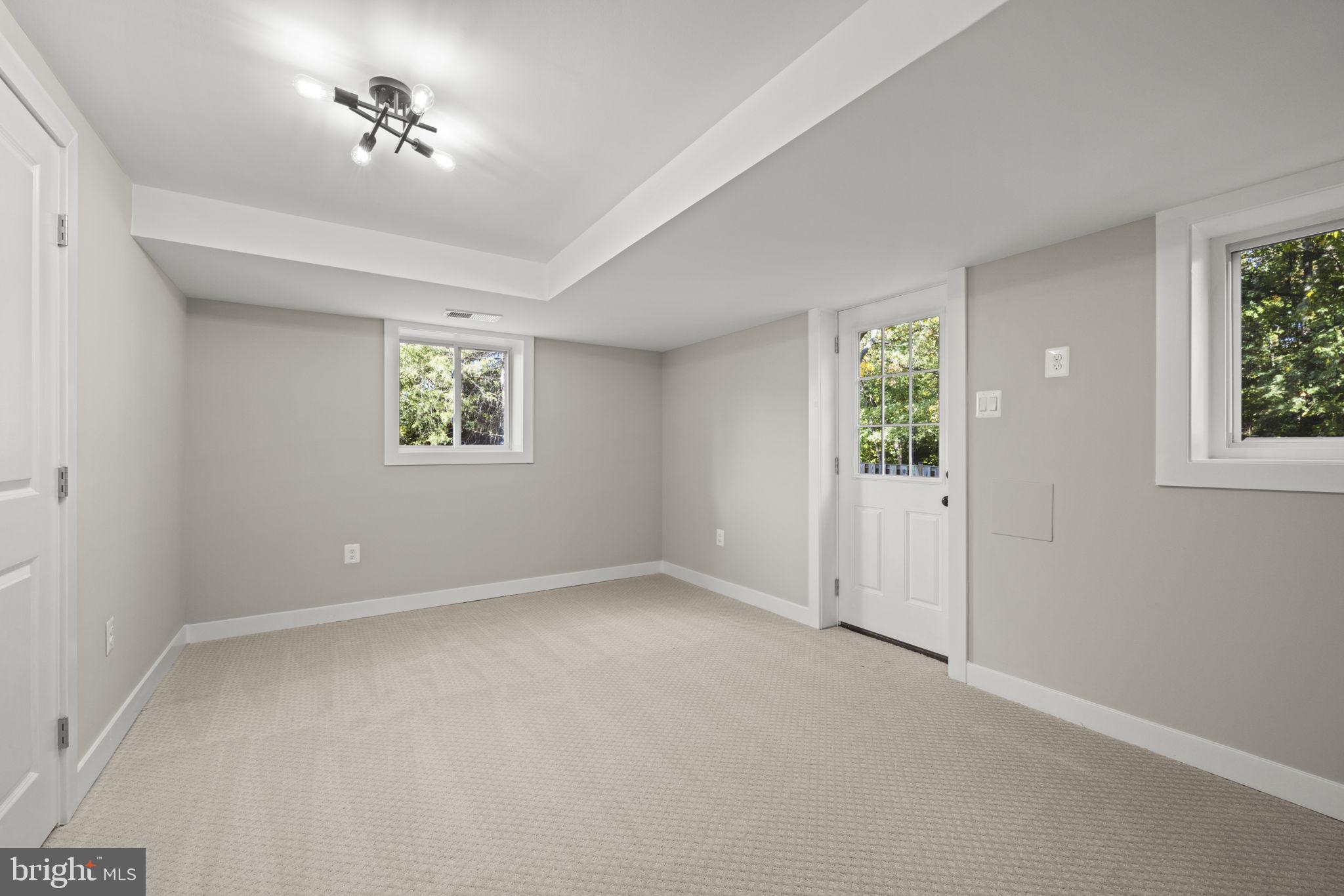 BIRCHWOOD - Residential