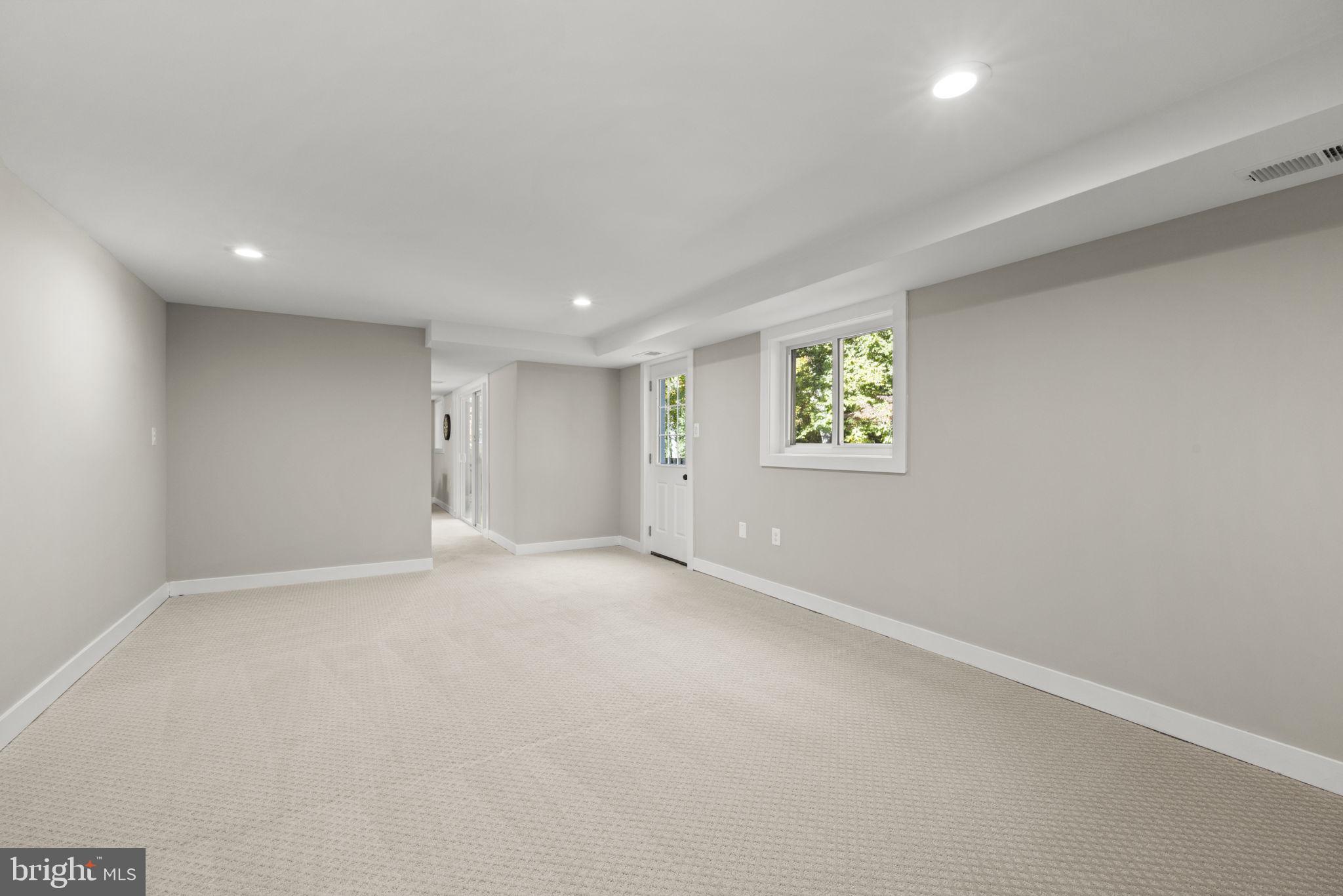 BIRCHWOOD - Residential