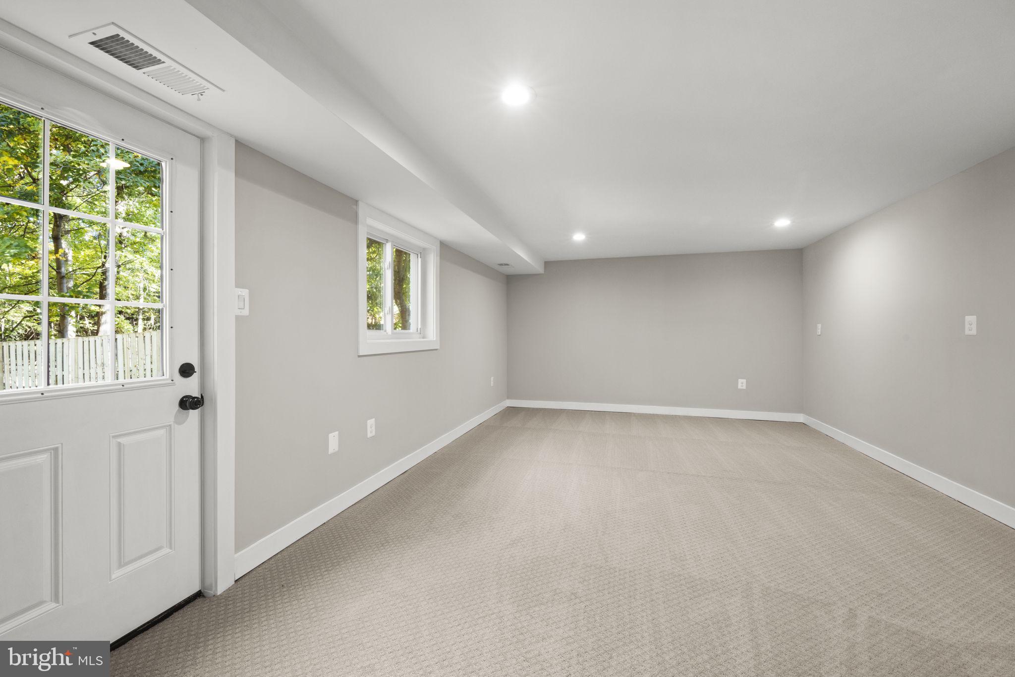 BIRCHWOOD - Residential