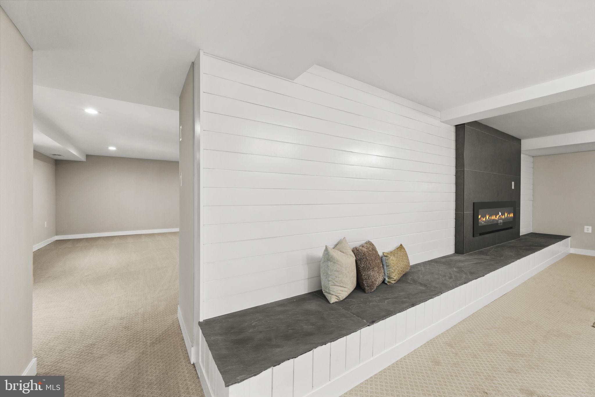 BIRCHWOOD - Residential