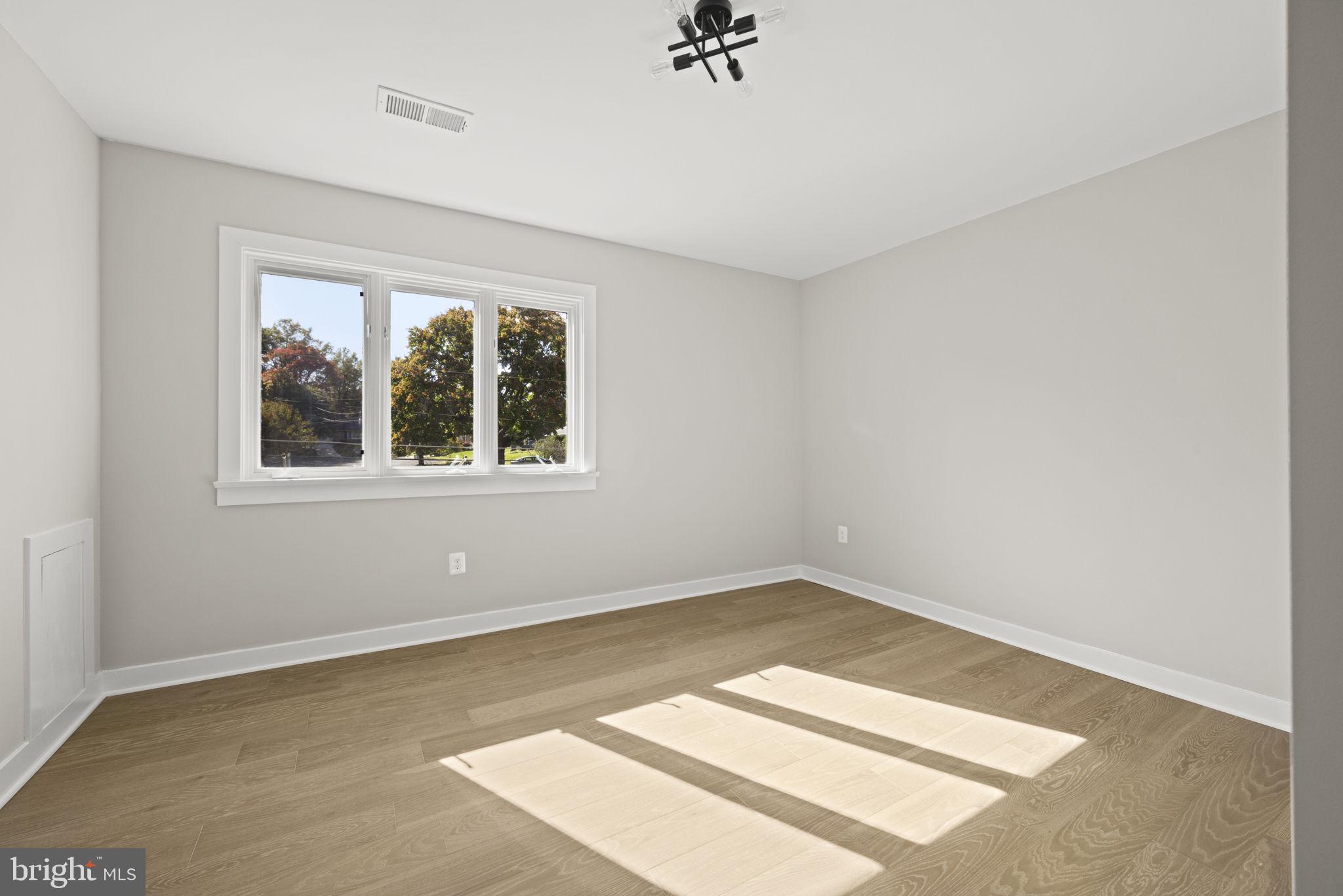 BIRCHWOOD - Residential