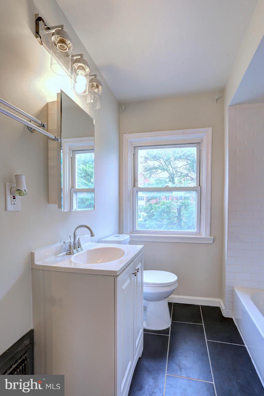 NORTHWOOD - Residential