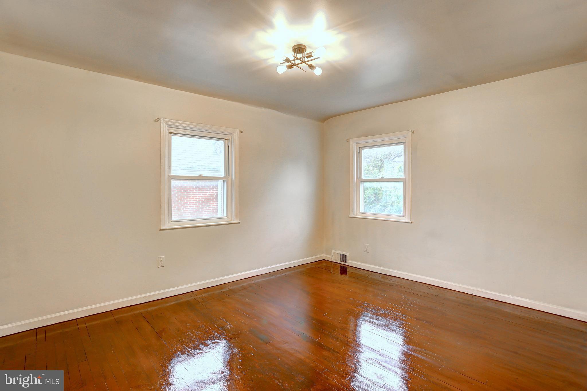 NORTHWOOD - Residential