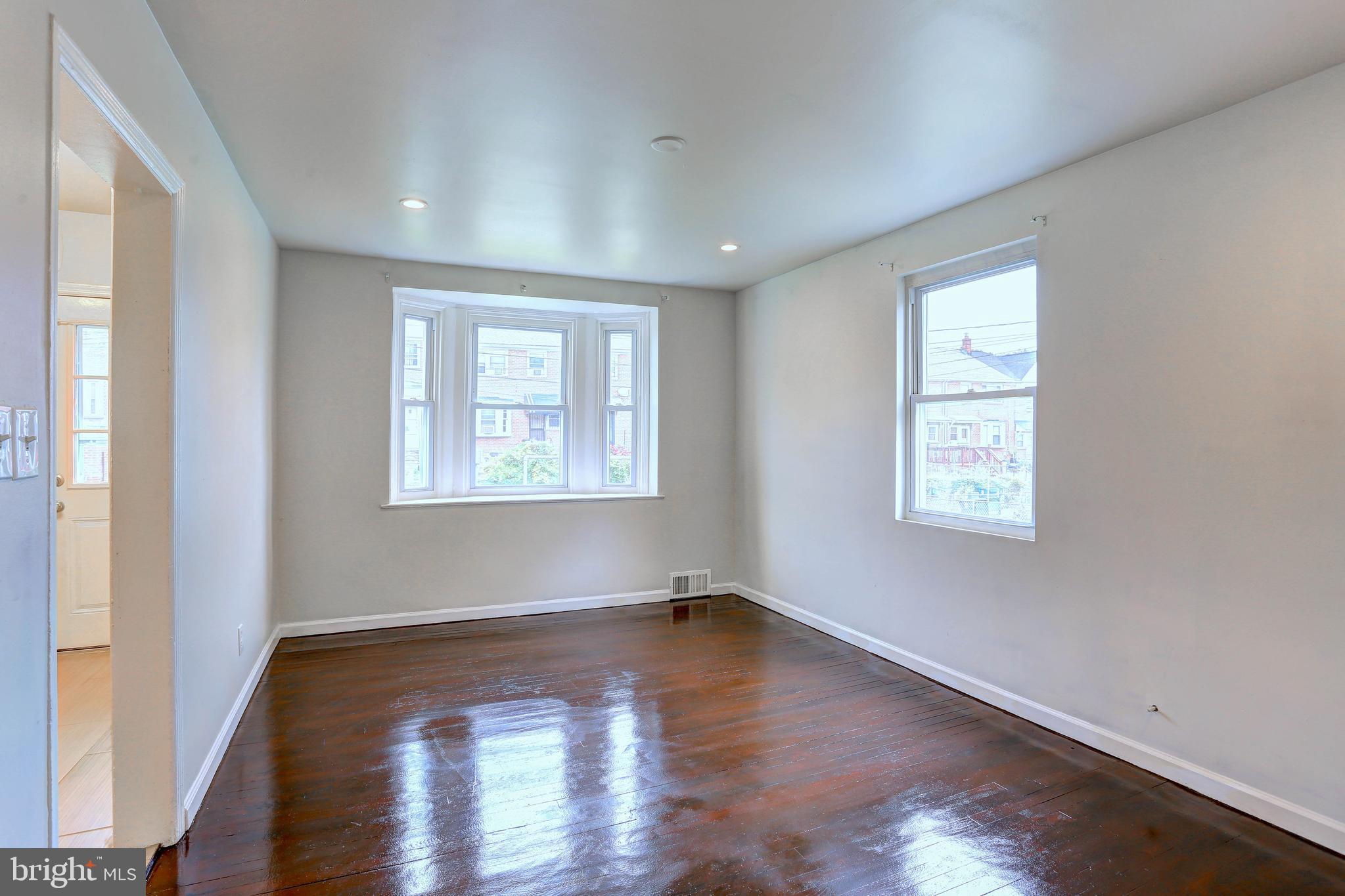 NORTHWOOD - Residential