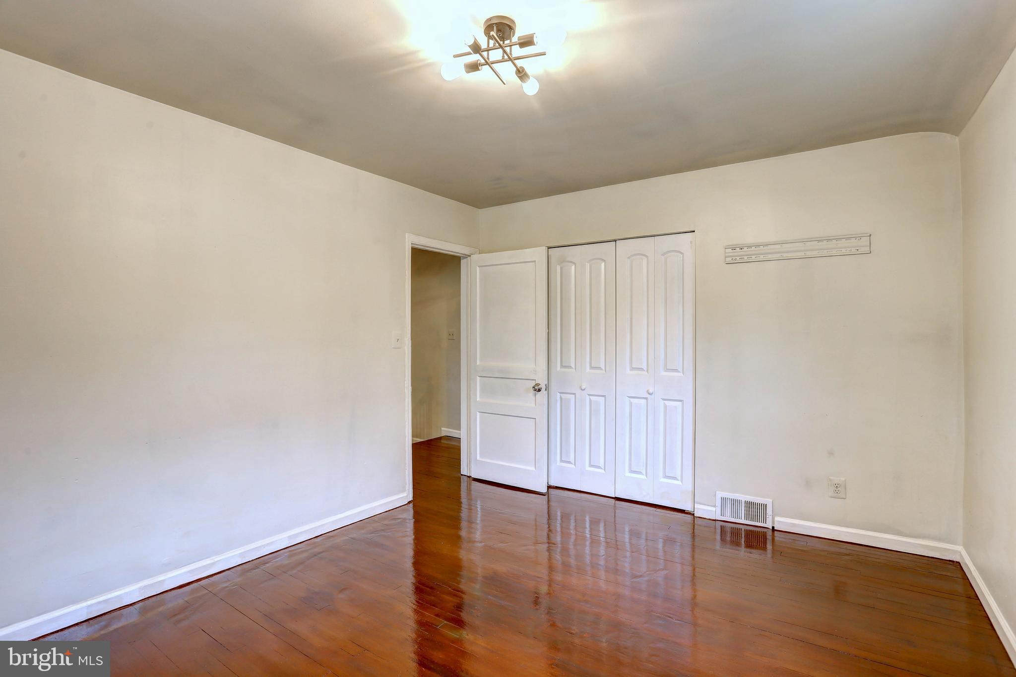 NORTHWOOD - Residential