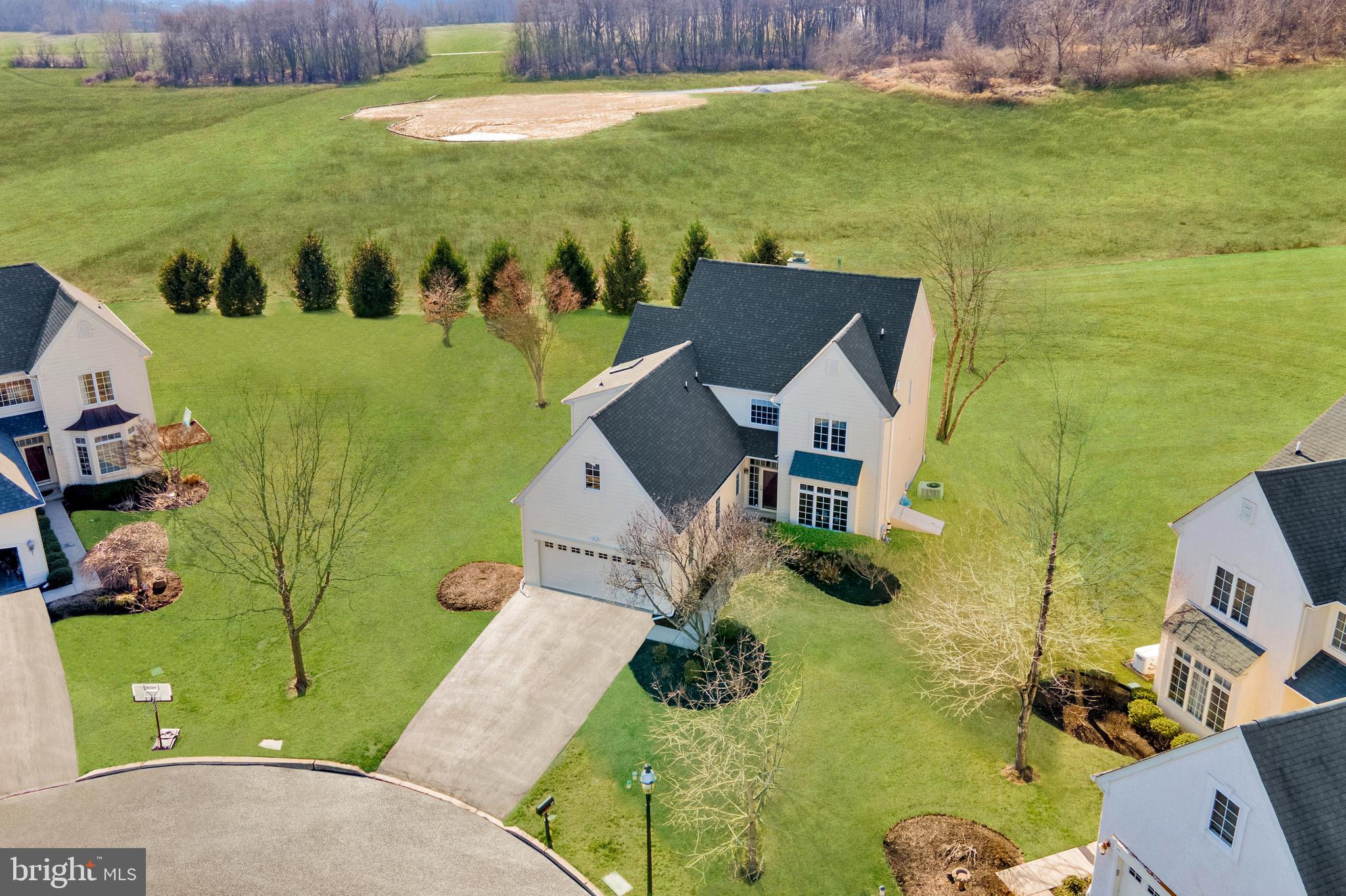 15 DILLON COURT