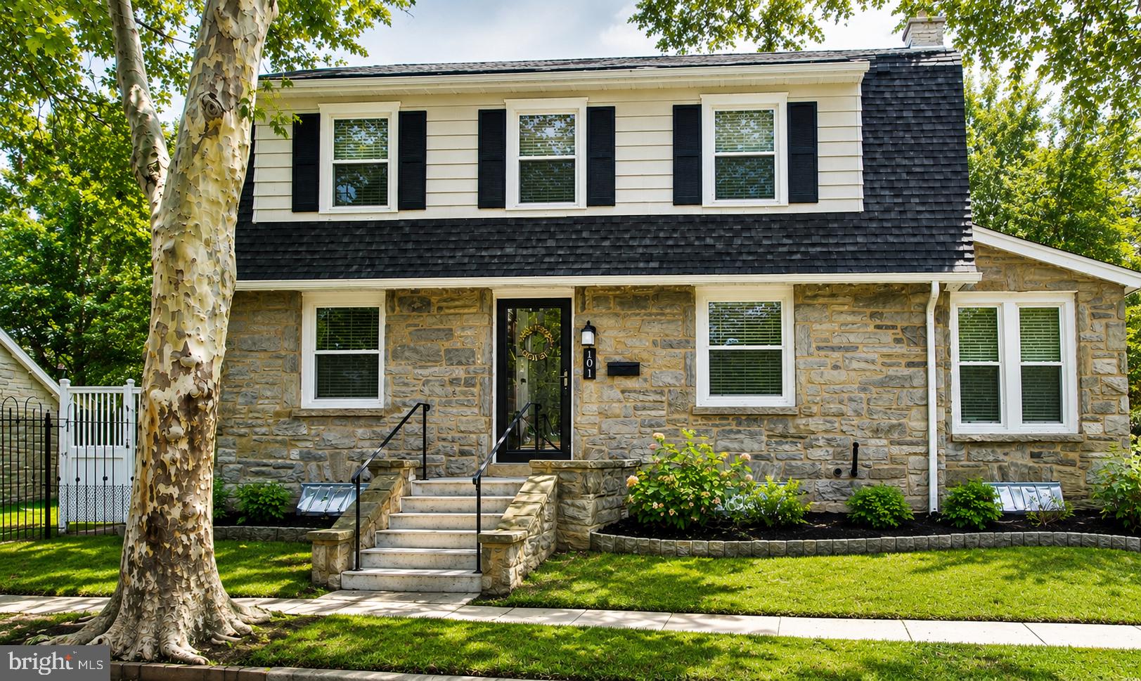 101 E WAYNE TERRACE