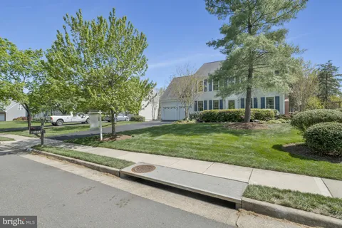 15427 Martins Hundred Drive, Centreville, VA MLS: VAFX2235848
