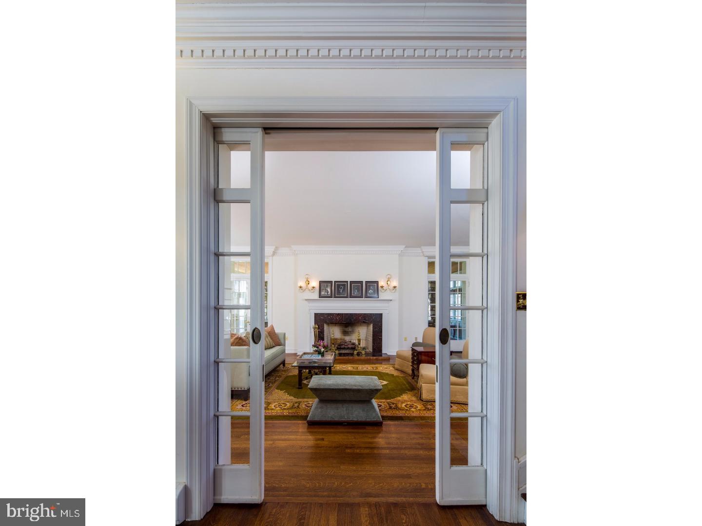 COUNTRY CLUB ESTS - Residential