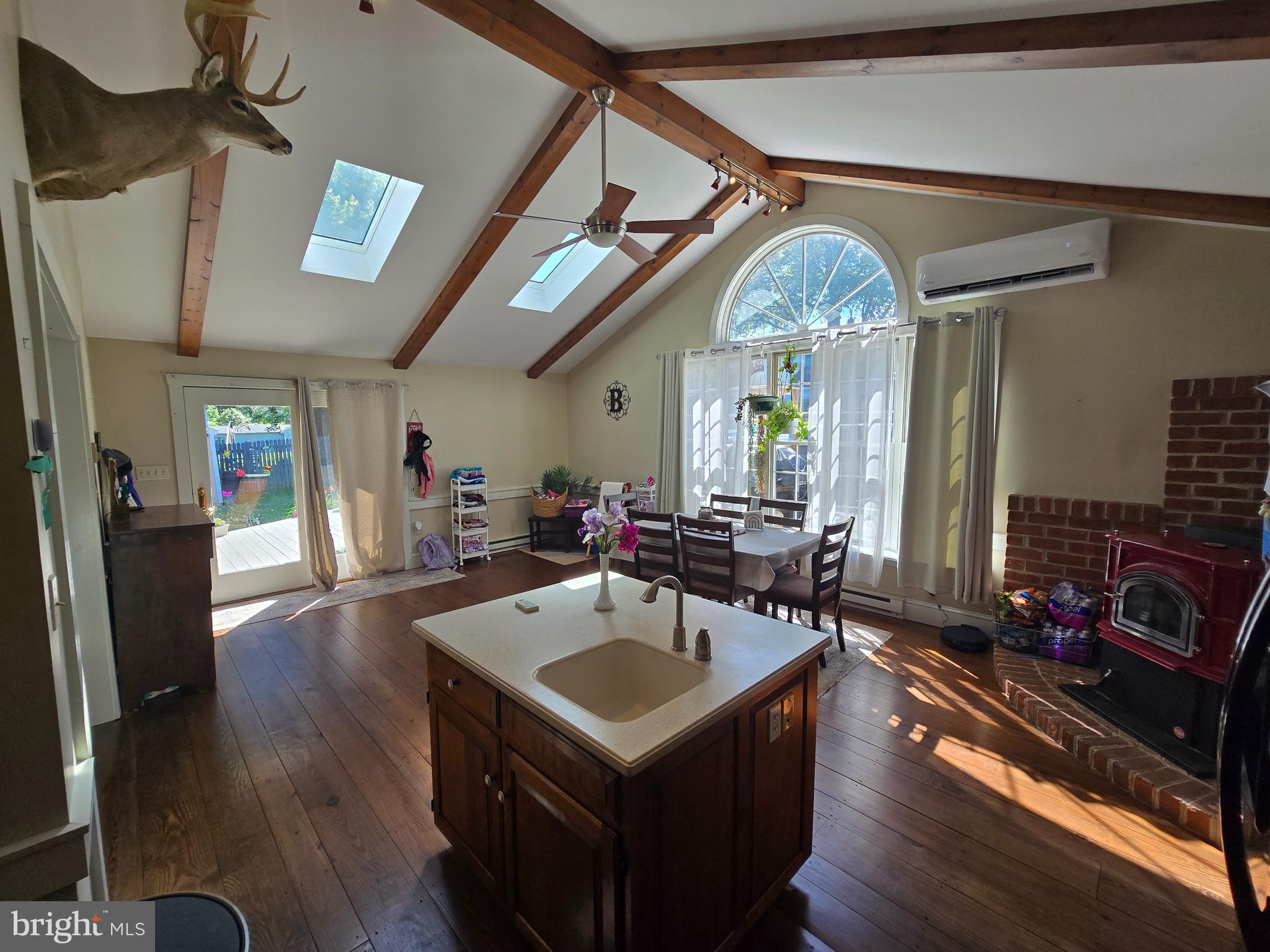 536 WESTFIELD DRIVE