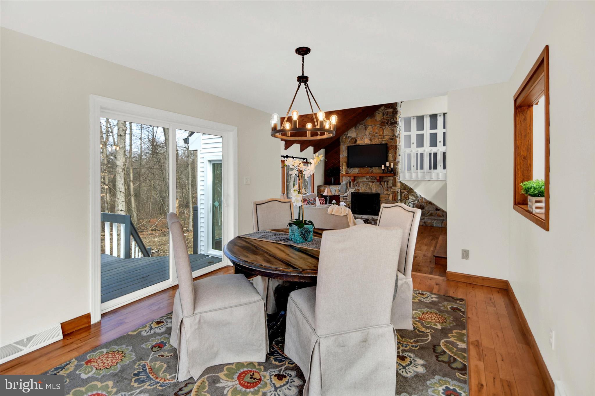 HERSHEYS MILL ESTS - Residential