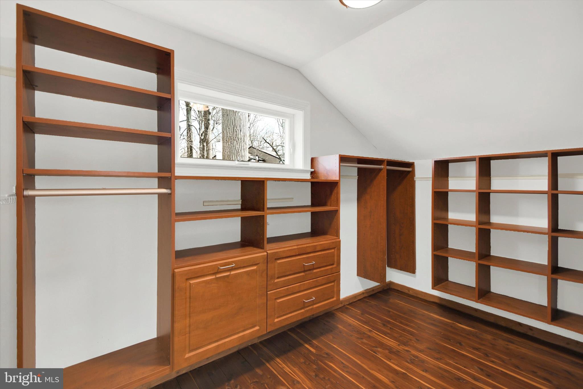 HERSHEYS MILL ESTS - Residential