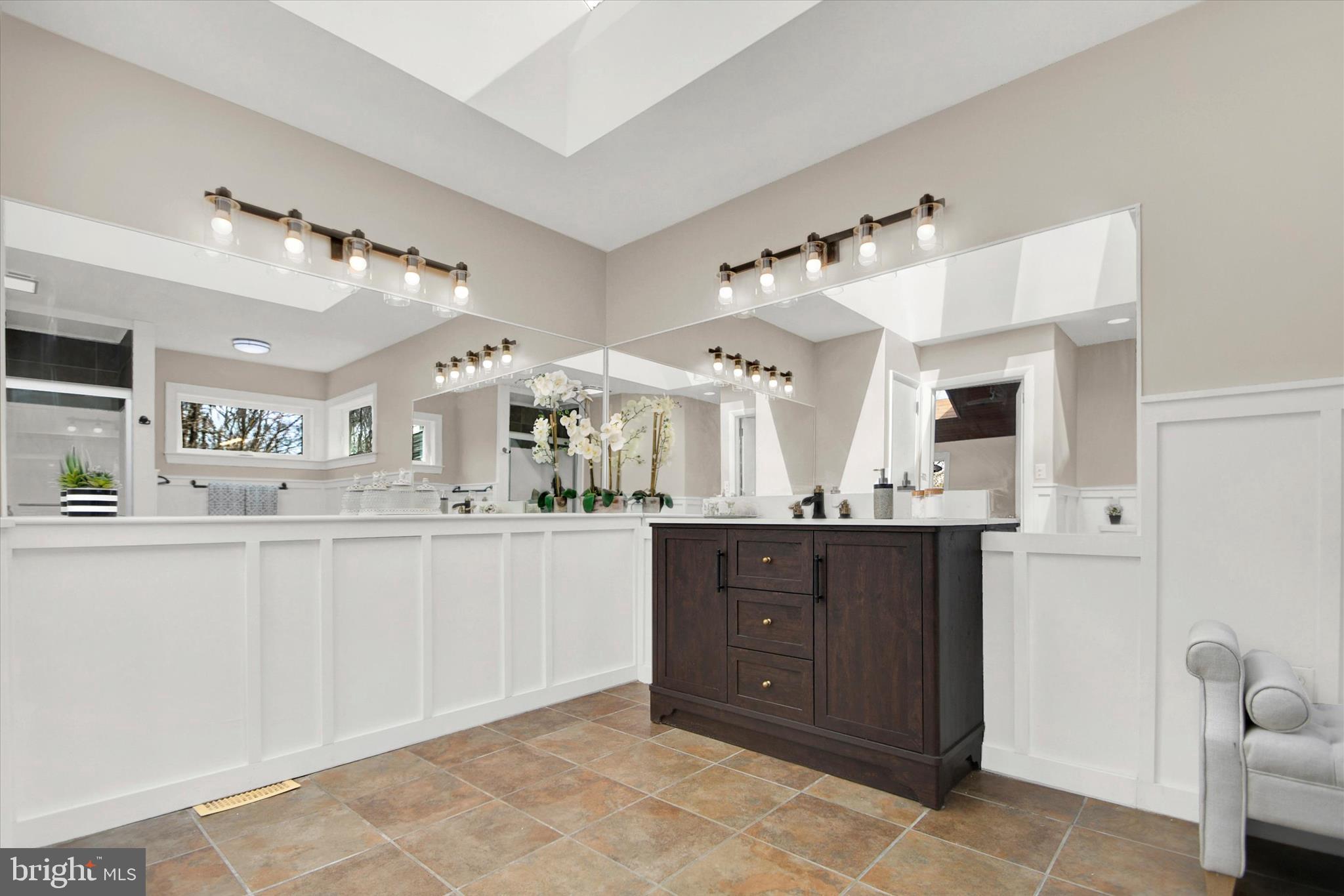 HERSHEYS MILL ESTS - Residential