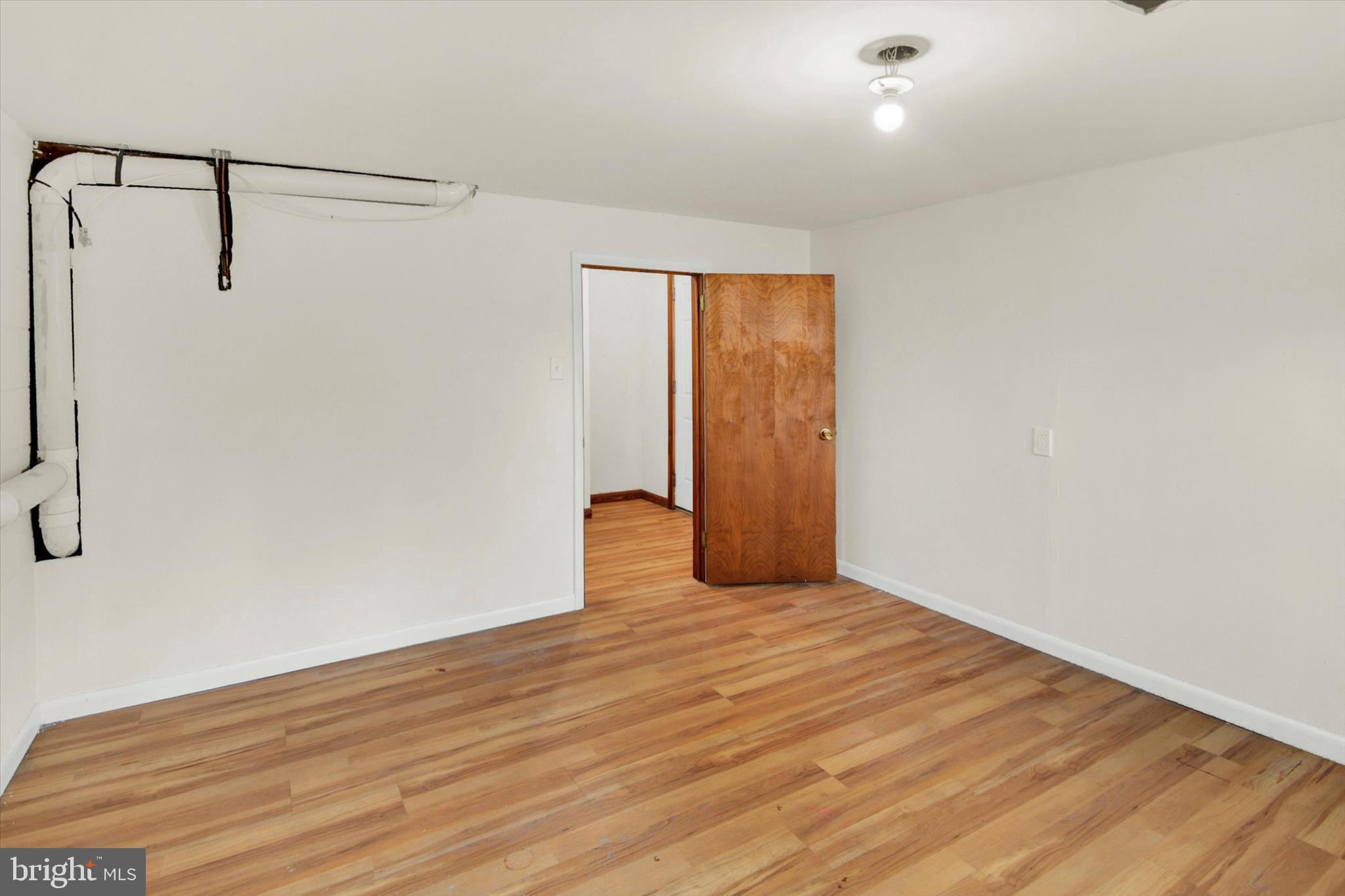 HERSHEYS MILL ESTS - Residential